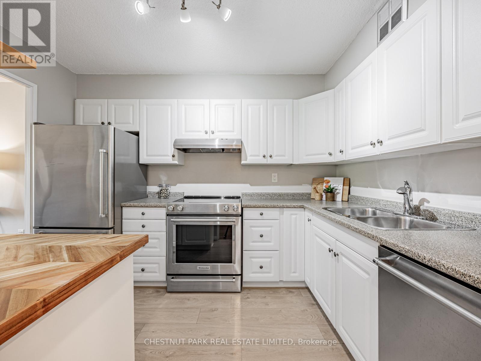 507 - 40 Sylvan Valleyway, Toronto, Ontario  M5M 4M3 - Photo 5 - C12462152