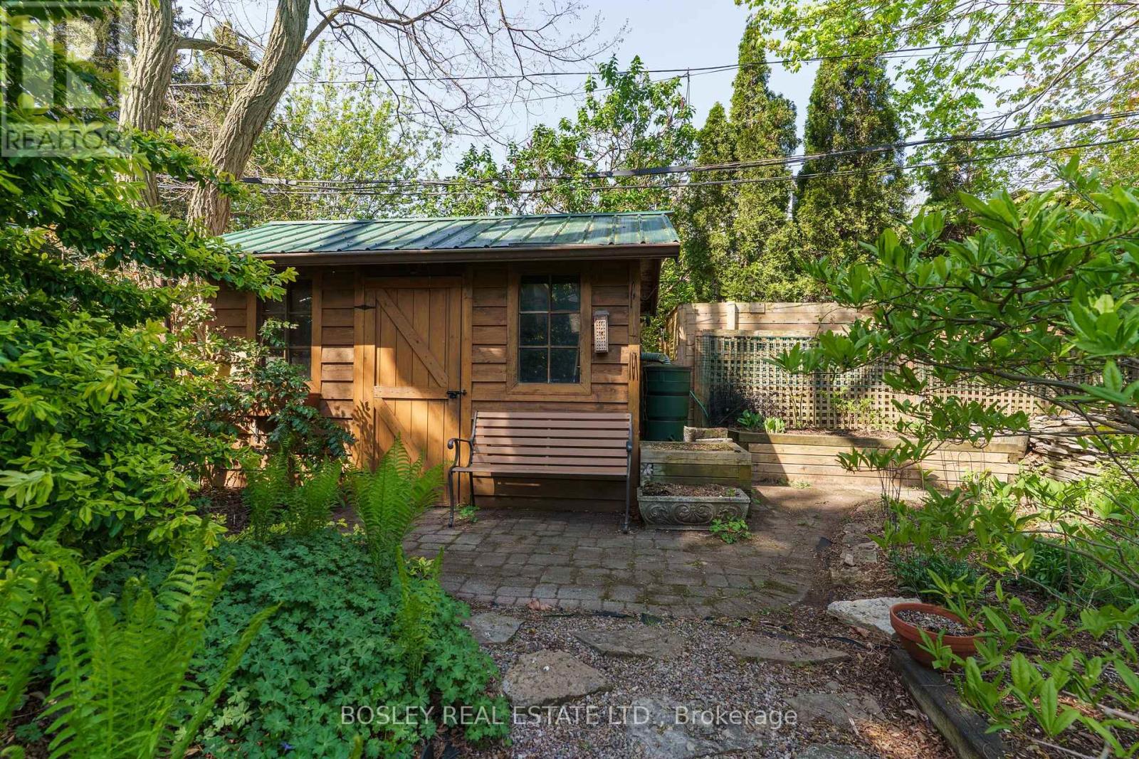 112 Brentcliffe Road, Toronto, Ontario  M4G 3Y9 - Photo 41 - C12462172