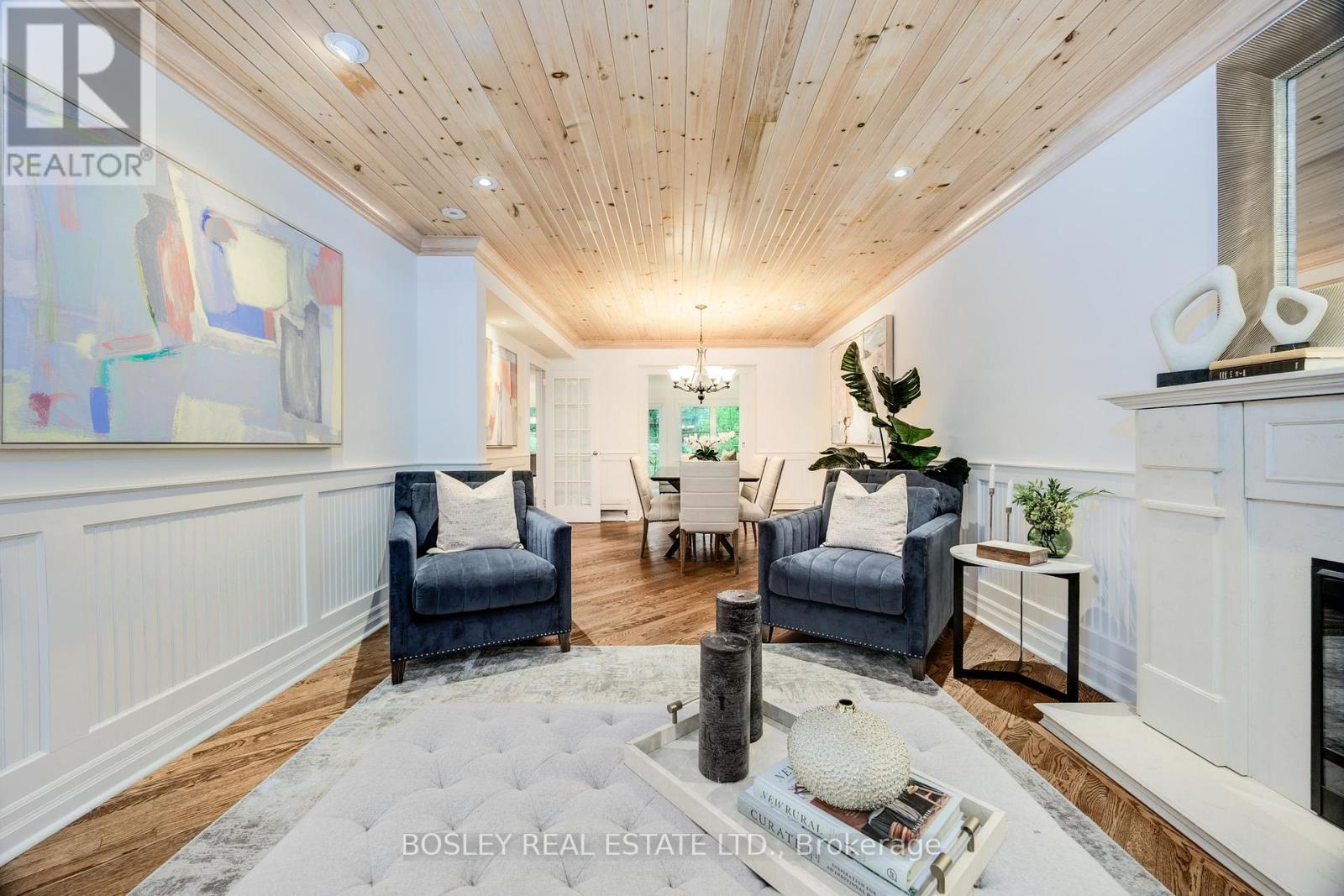 112 Brentcliffe Road, Toronto, Ontario  M4G 3Y9 - Photo 9 - C12462172