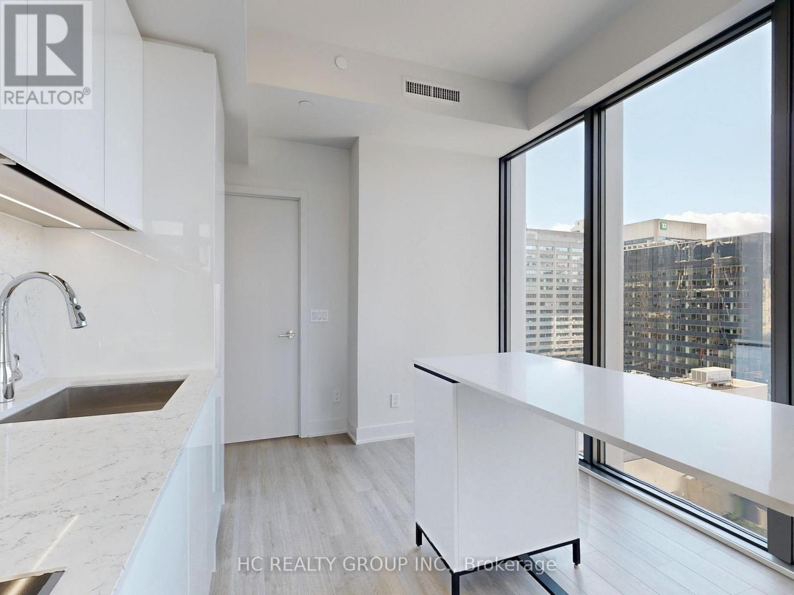 1302 - 8 Cumberland Street, Toronto, Ontario  M4W 0B6 - Photo 10 - C12462181