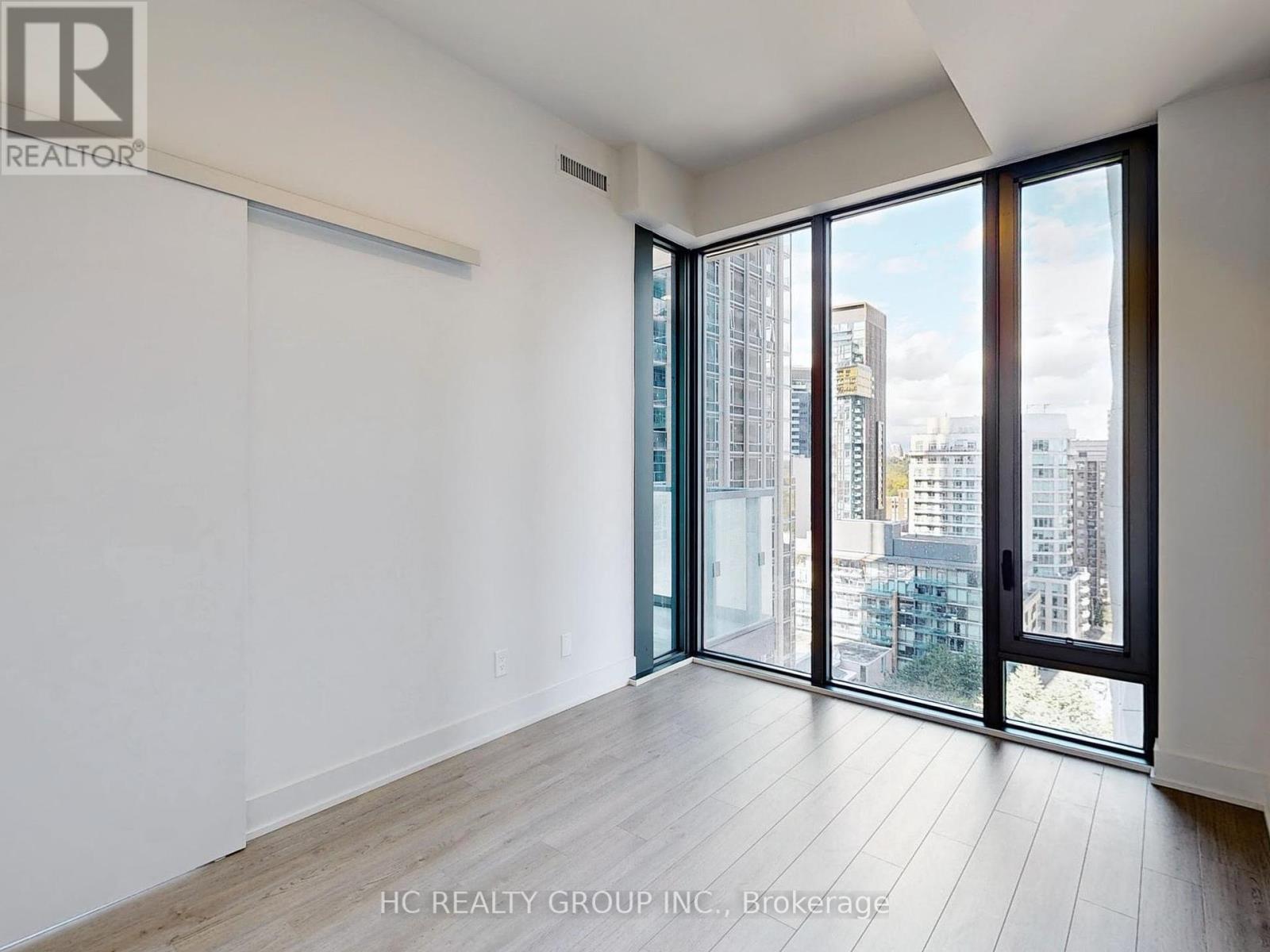 1302 - 8 Cumberland Street, Toronto, Ontario  M4W 0B6 - Photo 12 - C12462181