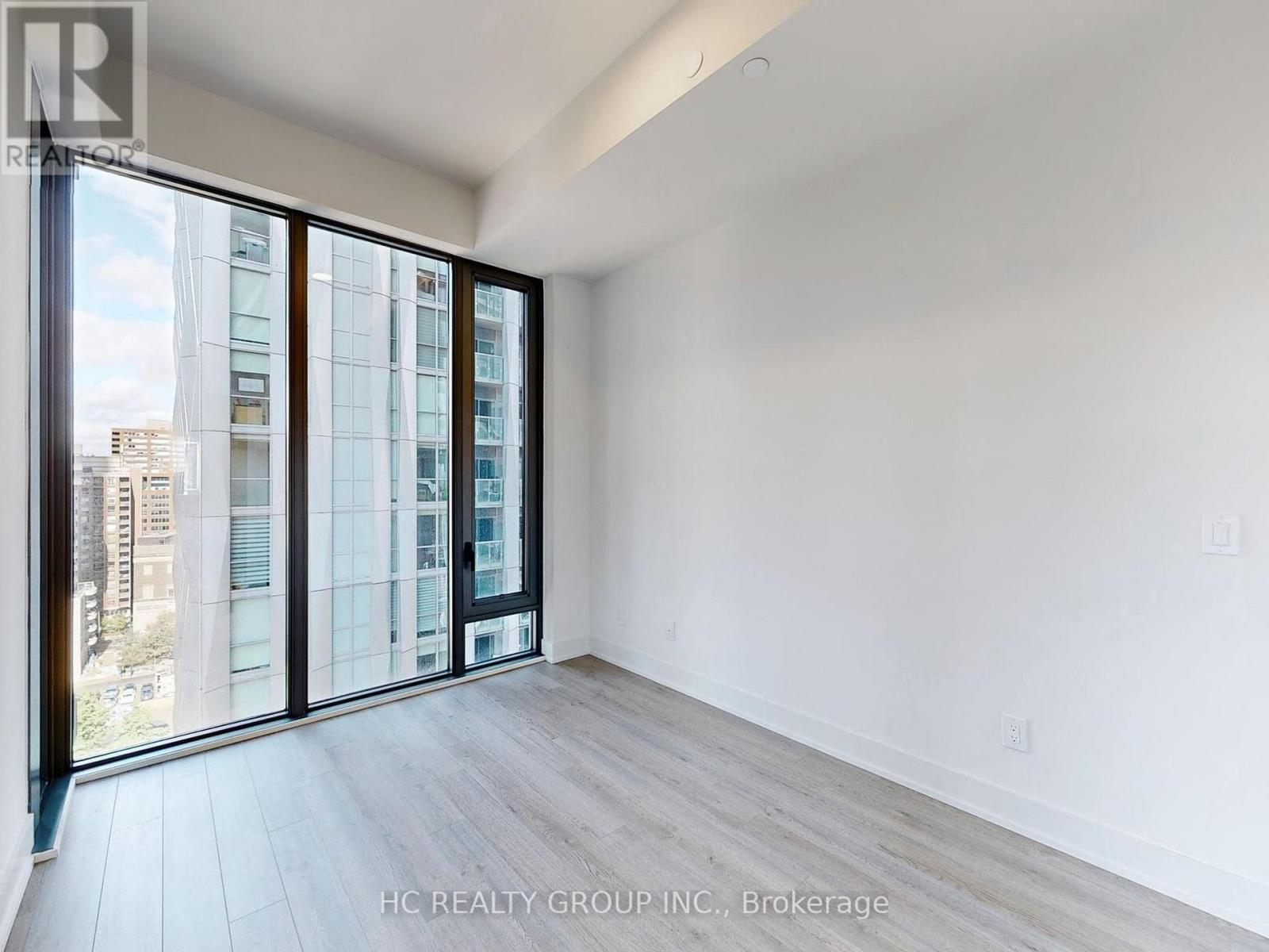 1302 - 8 Cumberland Street, Toronto, Ontario  M4W 0B6 - Photo 13 - C12462181