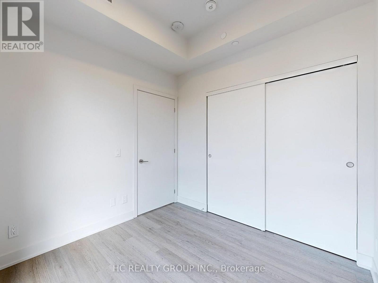 1302 - 8 Cumberland Street, Toronto, Ontario  M4W 0B6 - Photo 16 - C12462181