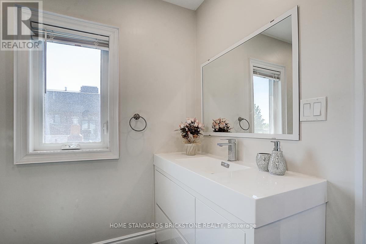 36 Abitibi Avenue N, Toronto, Ontario  M2M 2V1 - Photo 19 - C12462187