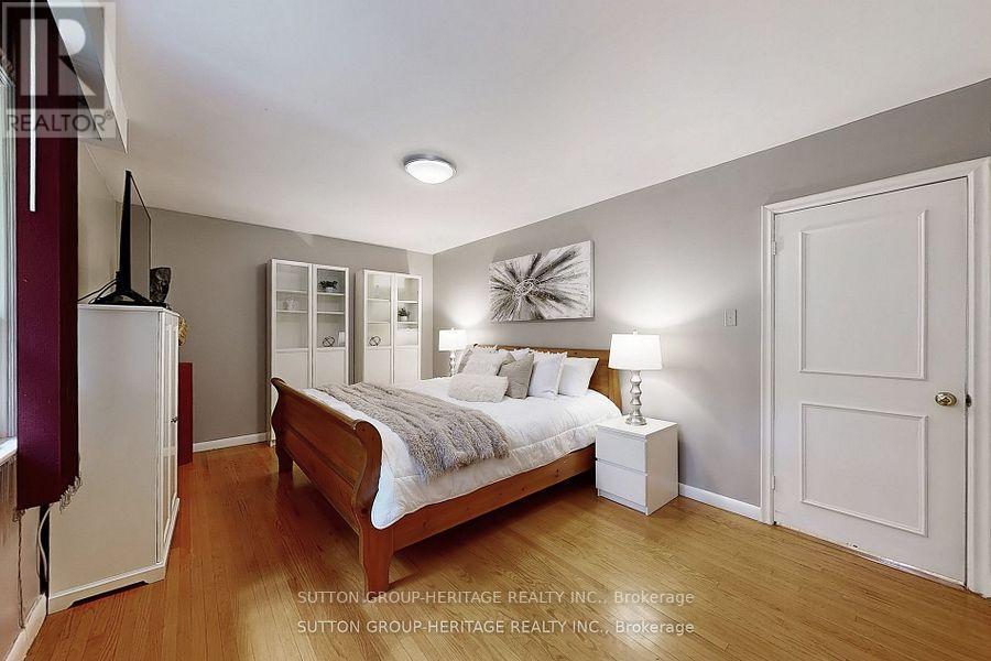 17 Brenham Crescent, Toronto, Ontario  M2M 2K9 - Photo 14 - C12462197