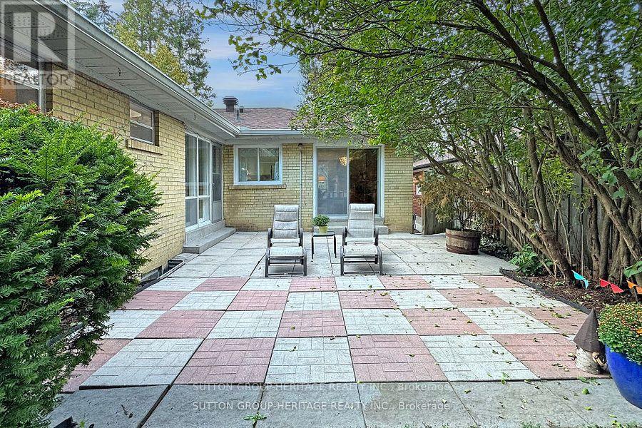 17 Brenham Crescent, Toronto, Ontario  M2M 2K9 - Photo 44 - C12462197