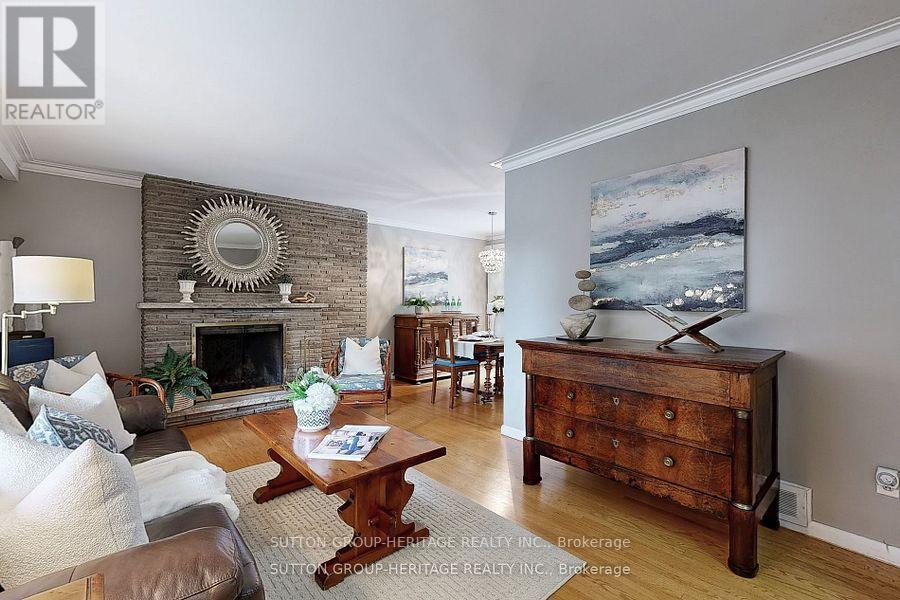 17 Brenham Crescent, Toronto, Ontario  M2M 2K9 - Photo 6 - C12462197