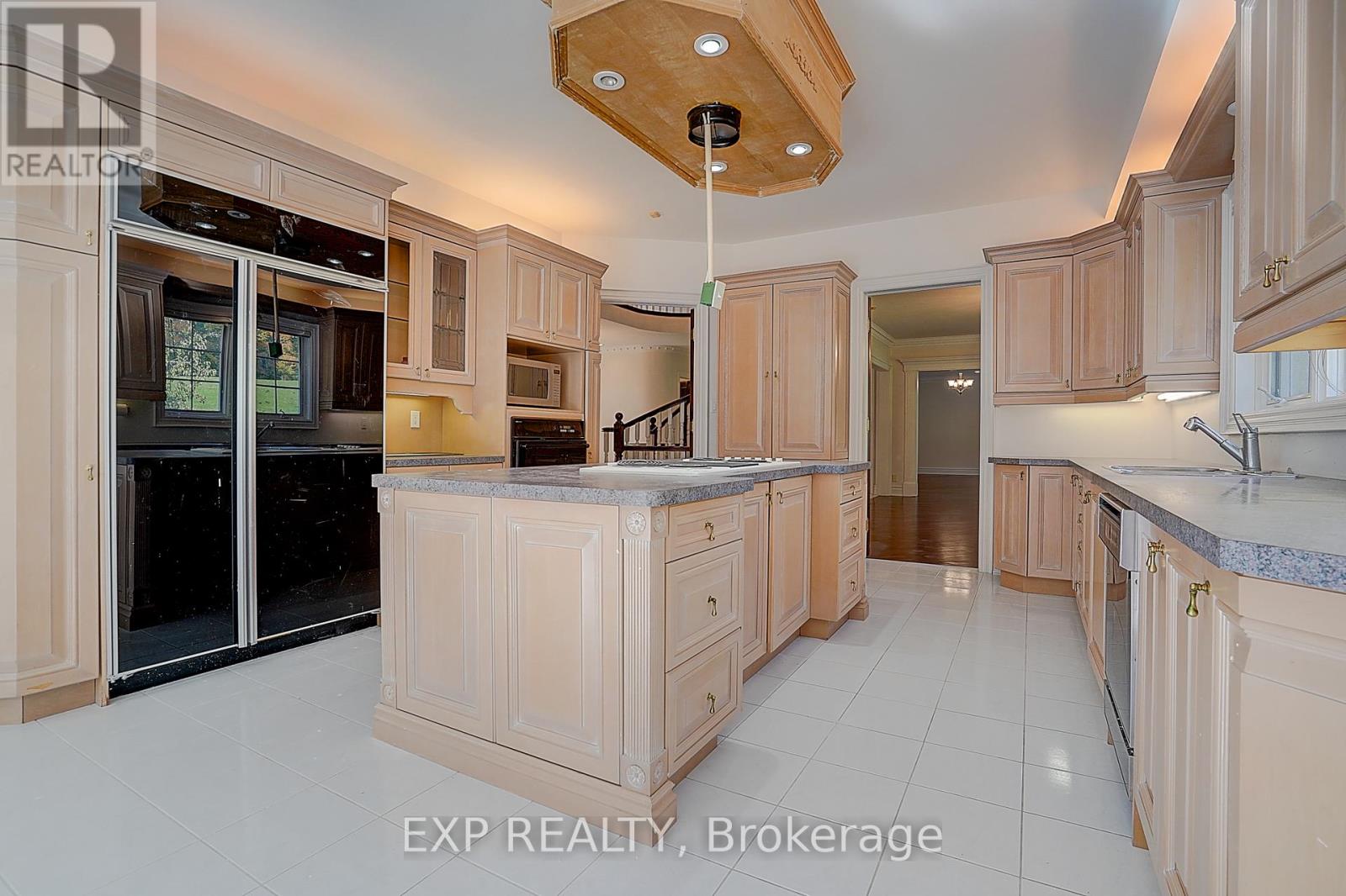 77 Silver Fox Place, Vaughan, Ontario  L6A 1G2 - Photo 14 - N12462025