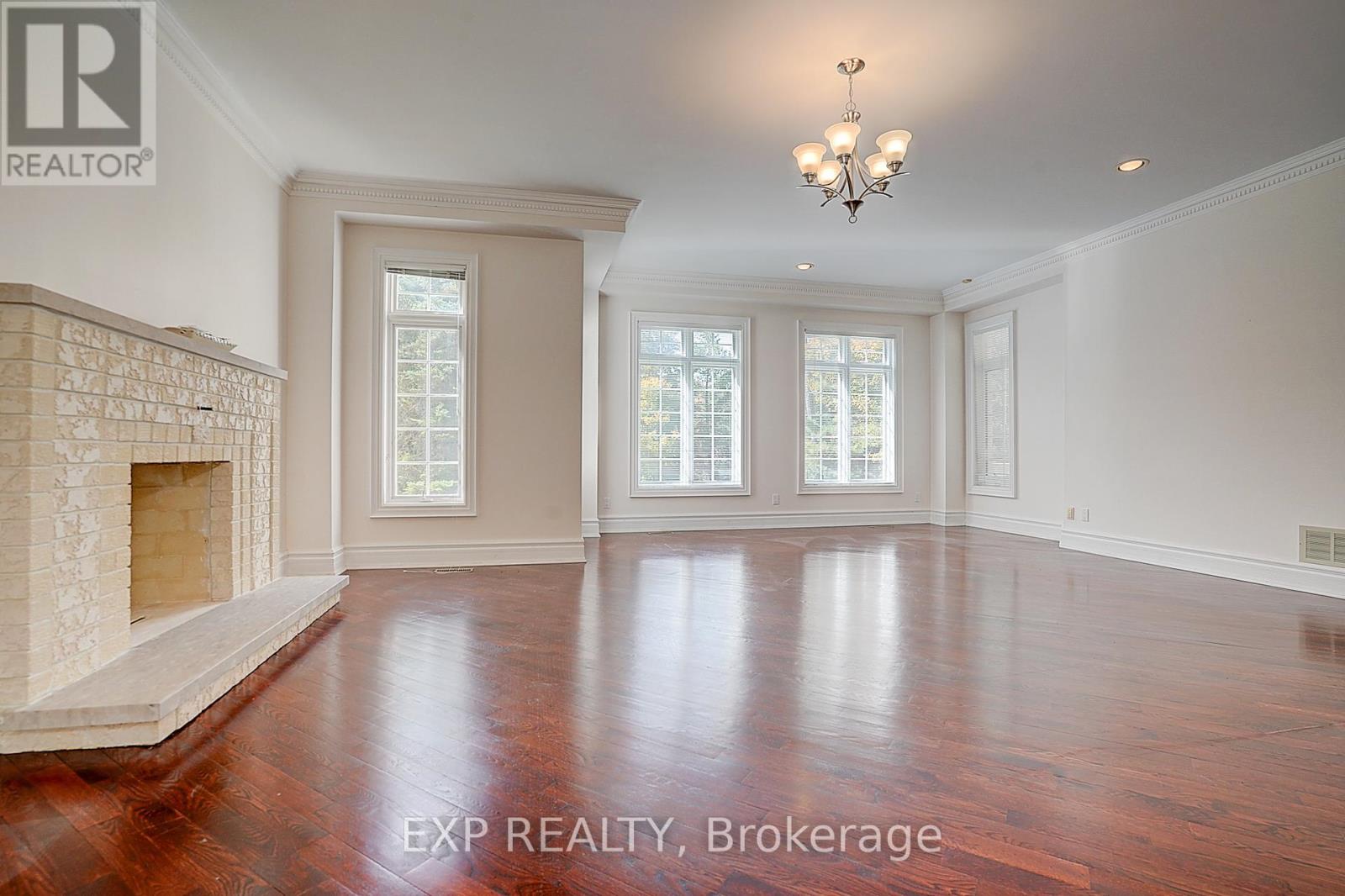 77 Silver Fox Place, Vaughan, Ontario  L6A 1G2 - Photo 7 - N12462025