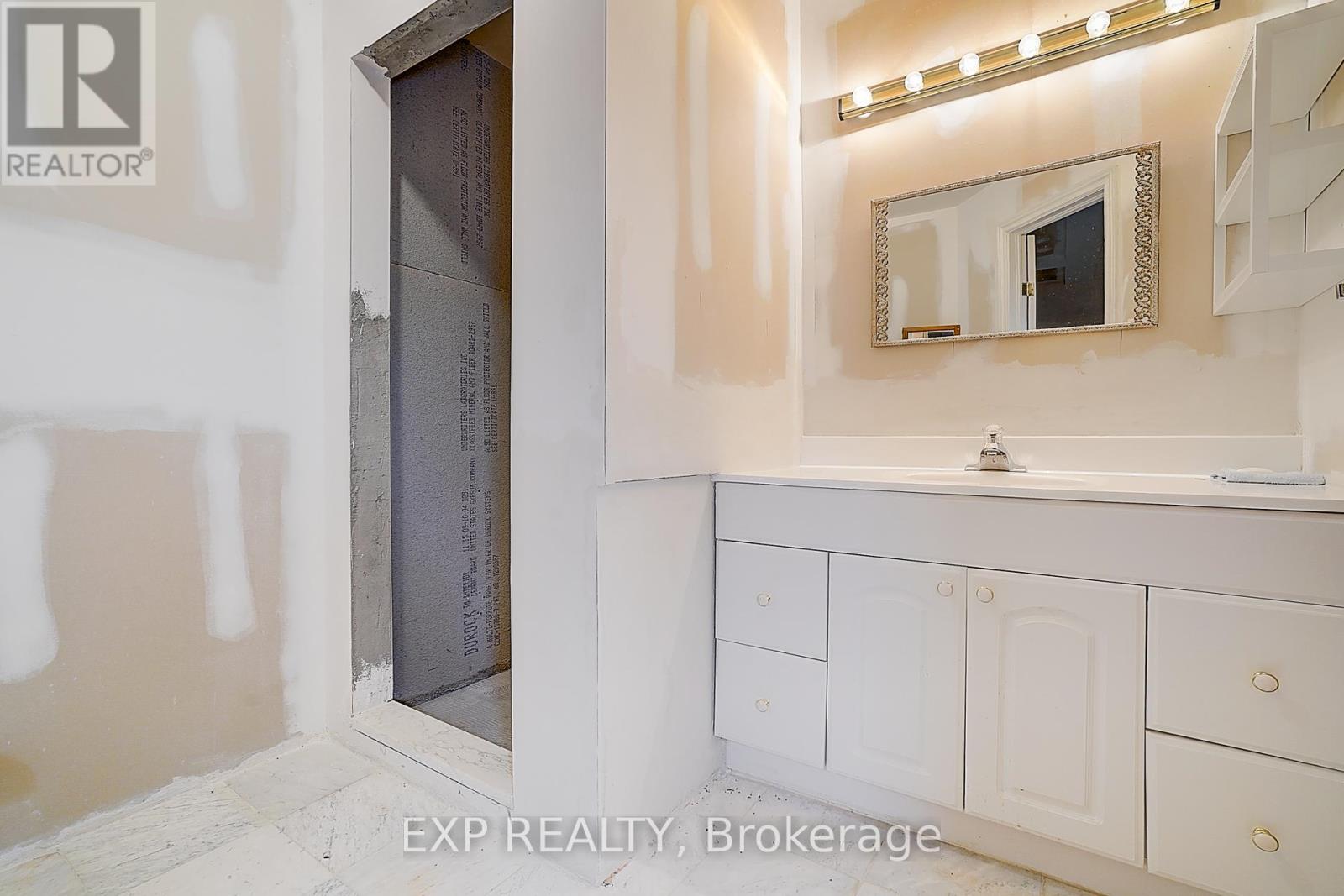 77 Silver Fox Place, Vaughan, Ontario  L6A 1G2 - Photo 33 - N12462025