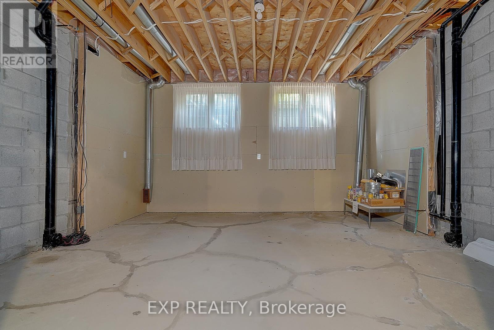 77 Silver Fox Place, Vaughan, Ontario  L6A 1G2 - Photo 34 - N12462025
