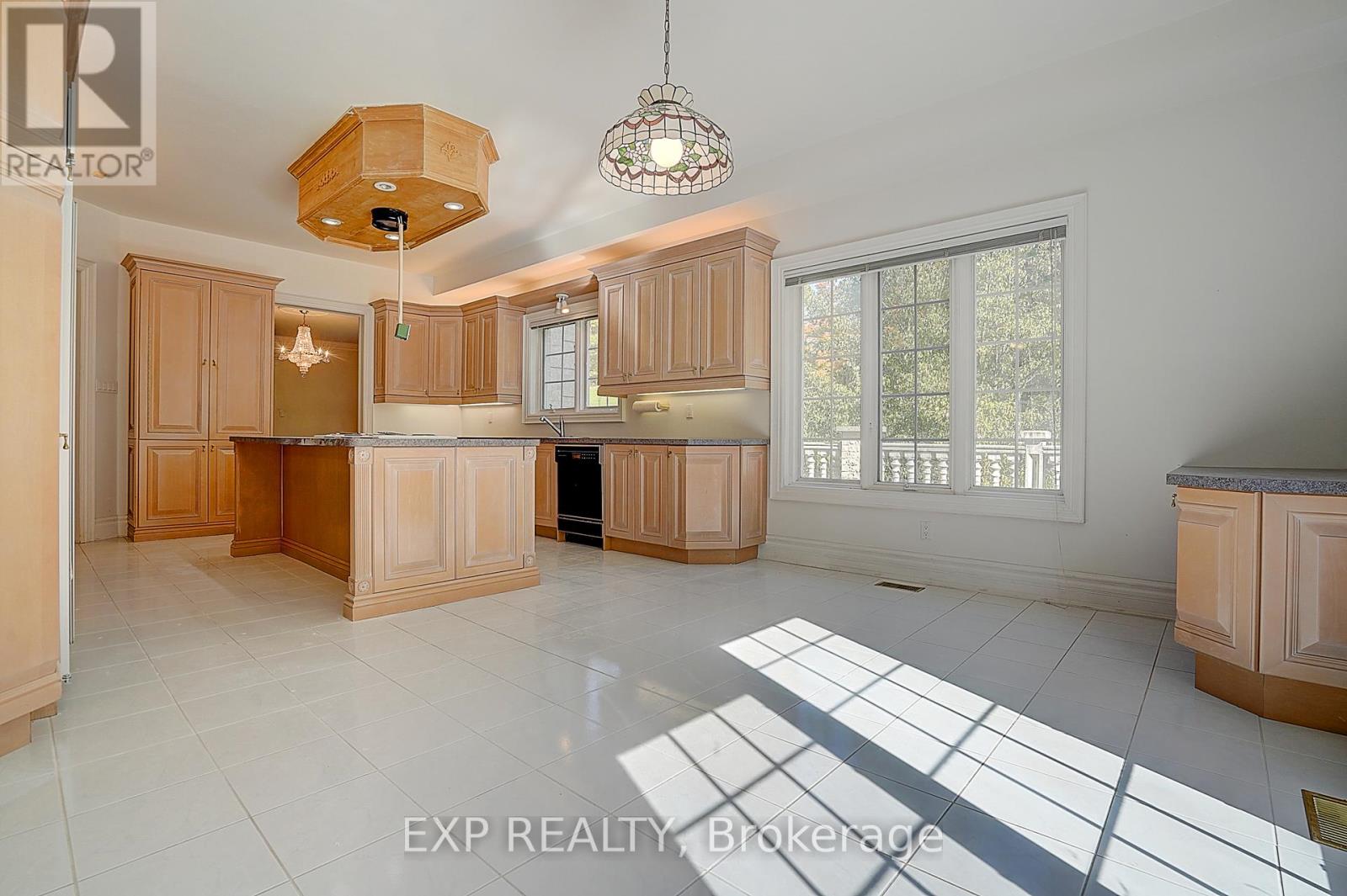 77 Silver Fox Place, Vaughan, Ontario  L6A 1G2 - Photo 13 - N12462025
