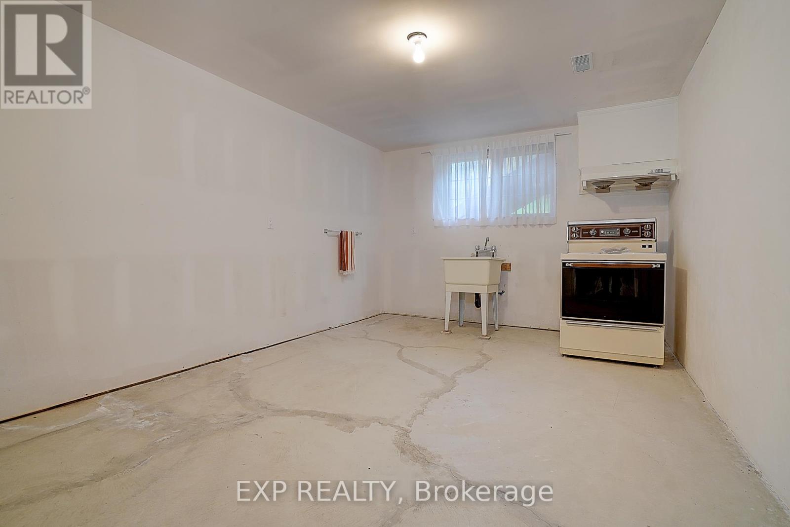 77 Silver Fox Place, Vaughan, Ontario  L6A 1G2 - Photo 37 - N12462025