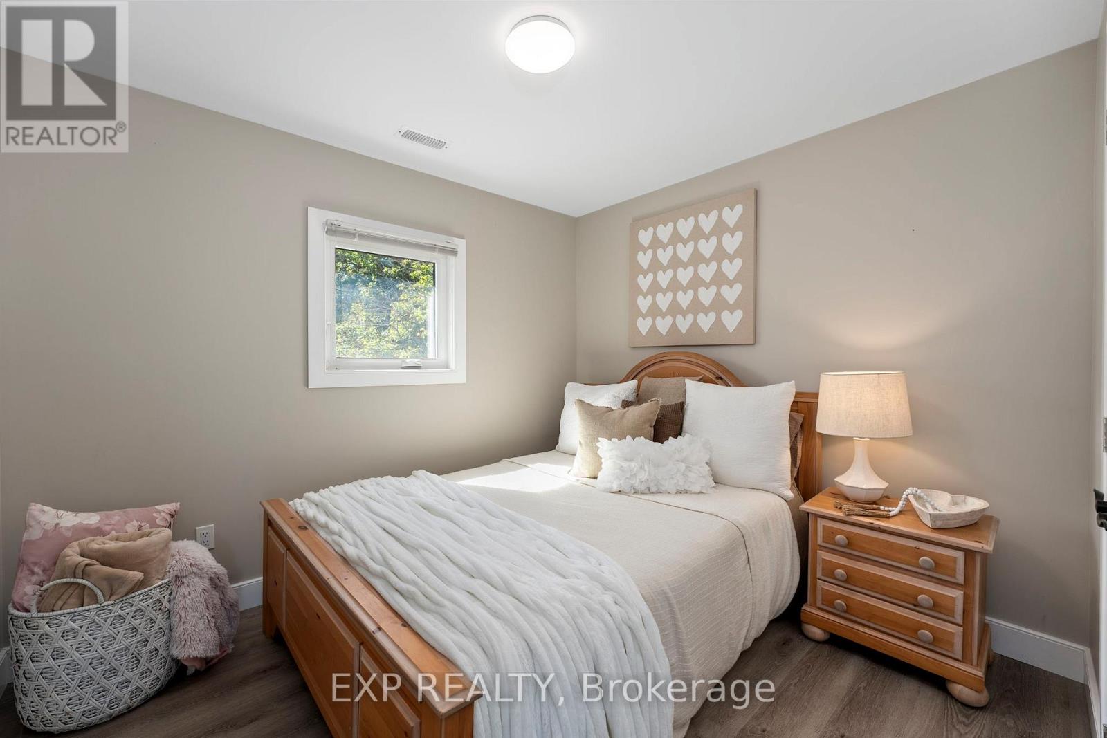 21 Pinery Lane, Georgina, Ontario  L0E 1L0 - Photo 30 - N12462180