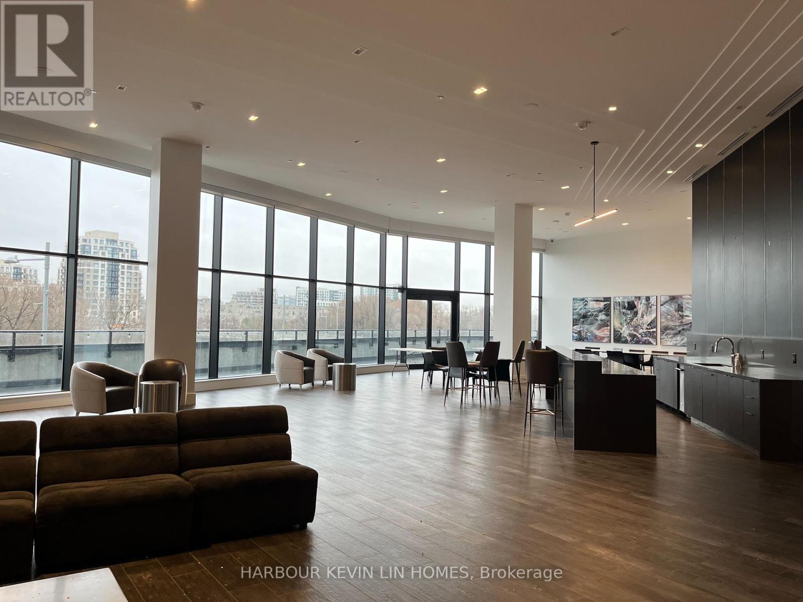 1611 - 8 Water Walk Drive, Markham, Ontario  L3R 6L4 - Photo 16 - N12462186