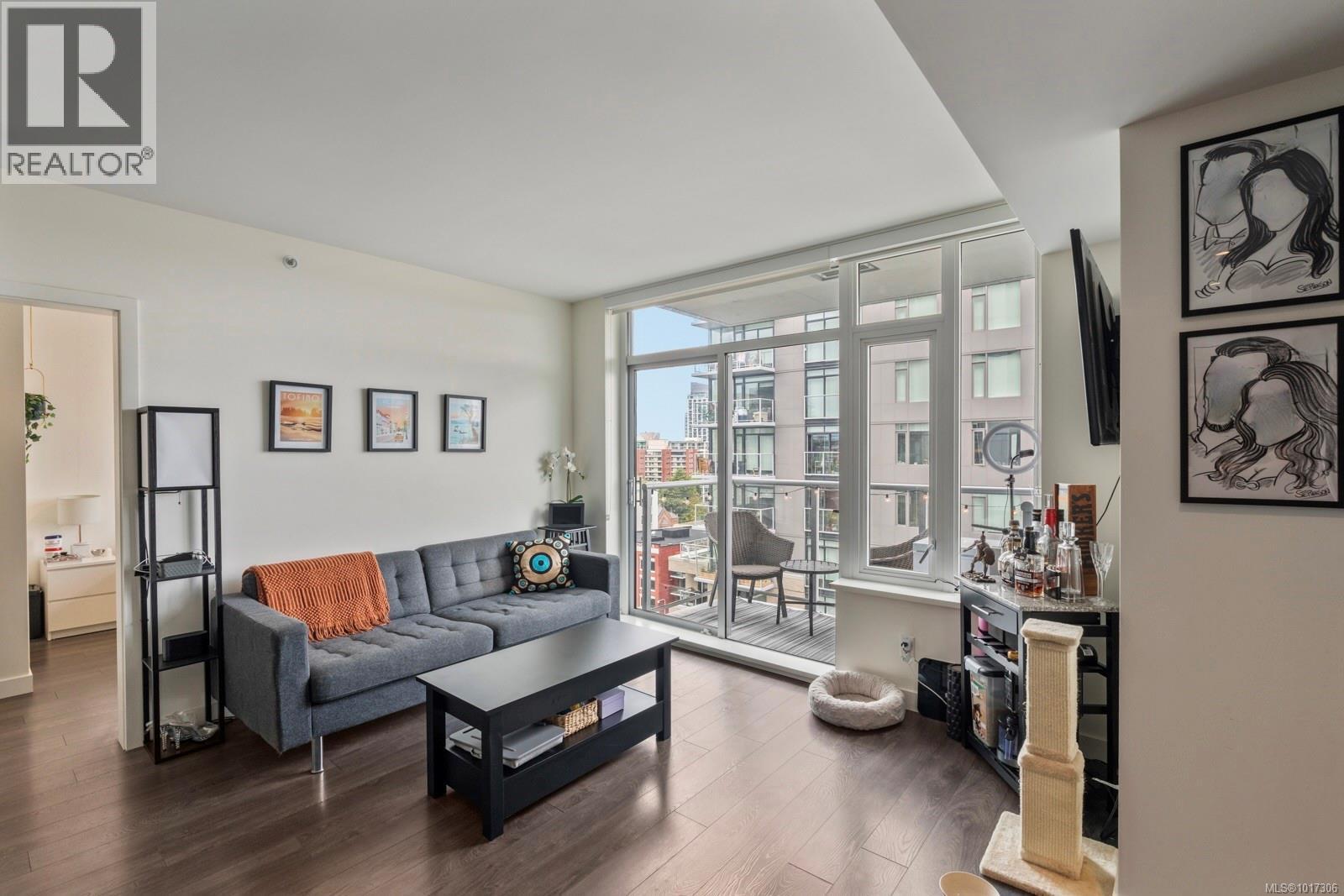 1105 848 Yates St, Victoria, British Columbia  V8W 0G2 - Photo 2 - 1017306