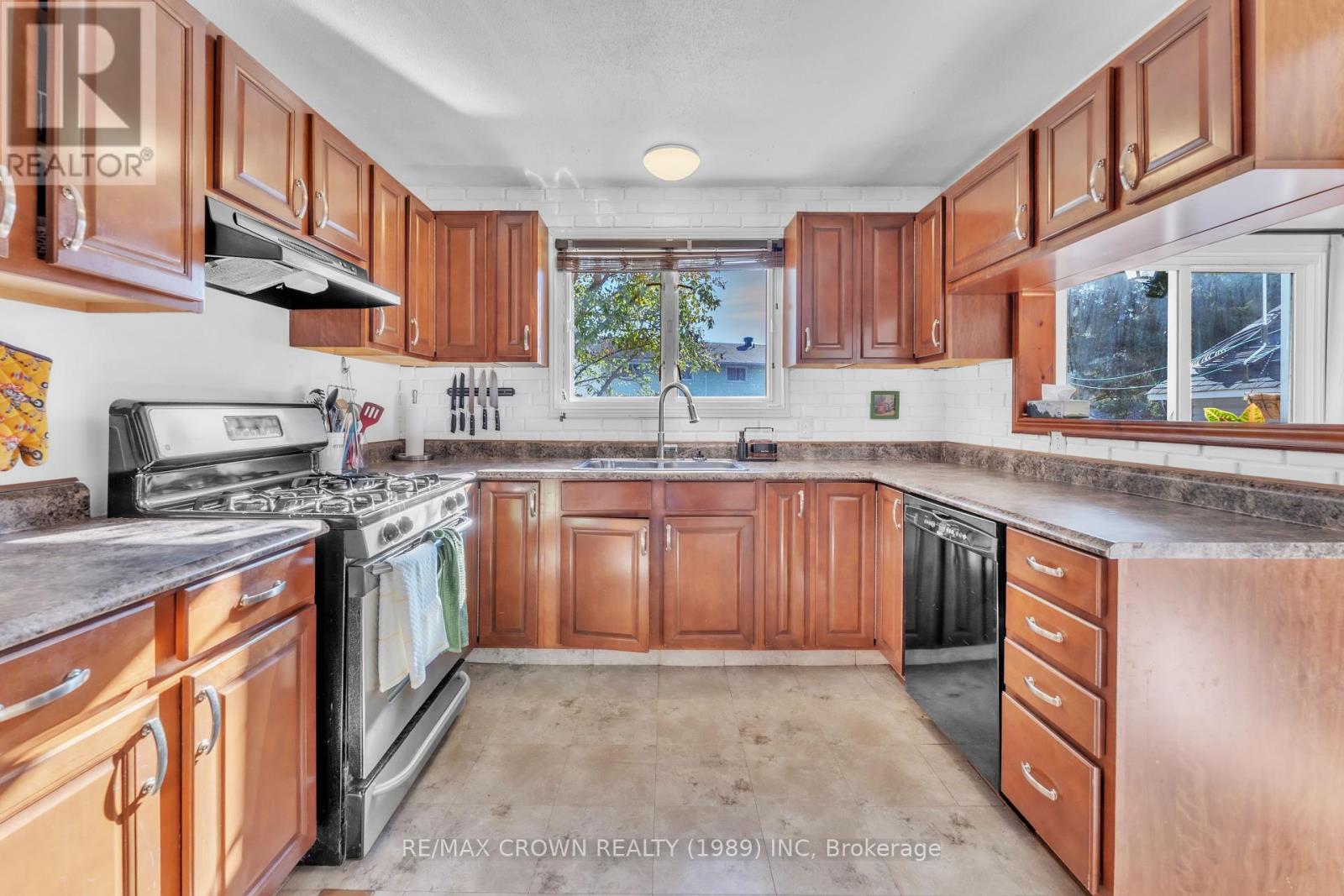 13 Arthur Court, North Bay, Ontario  P1A 3K1 - Photo 8 - X12462206