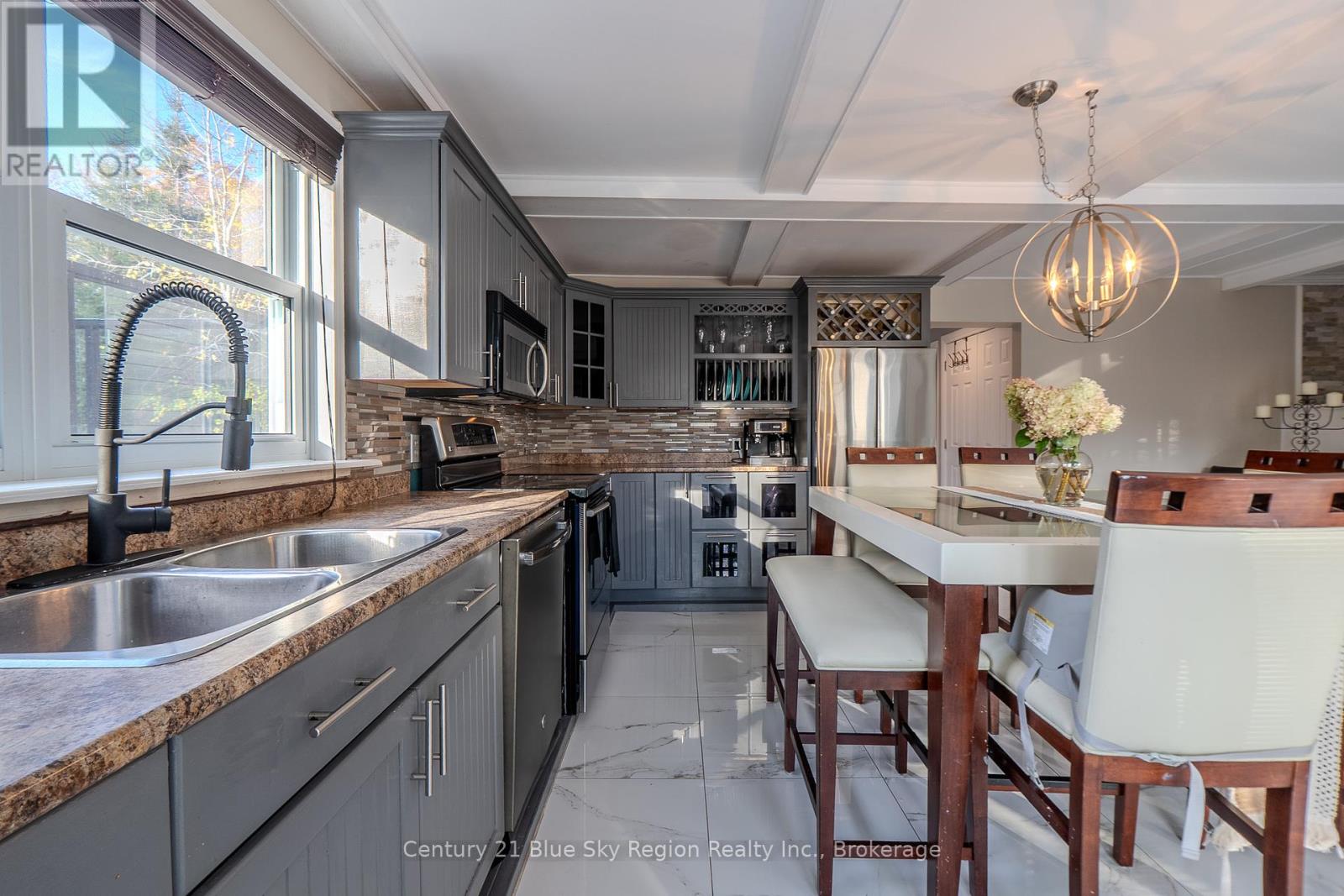 77 Berkley Boulevard, North Bay, Ontario  P1B 8G3 - Photo 10 - X12462291