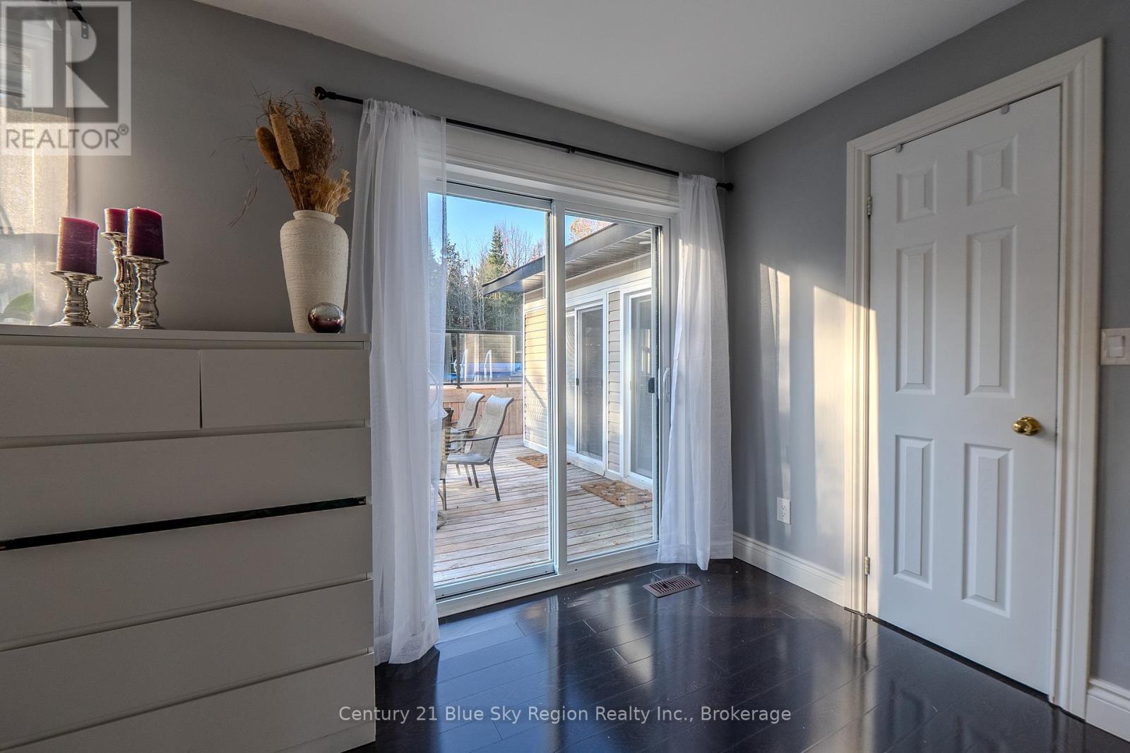 77 Berkley Boulevard, North Bay, Ontario  P1B 8G3 - Photo 24 - X12462291