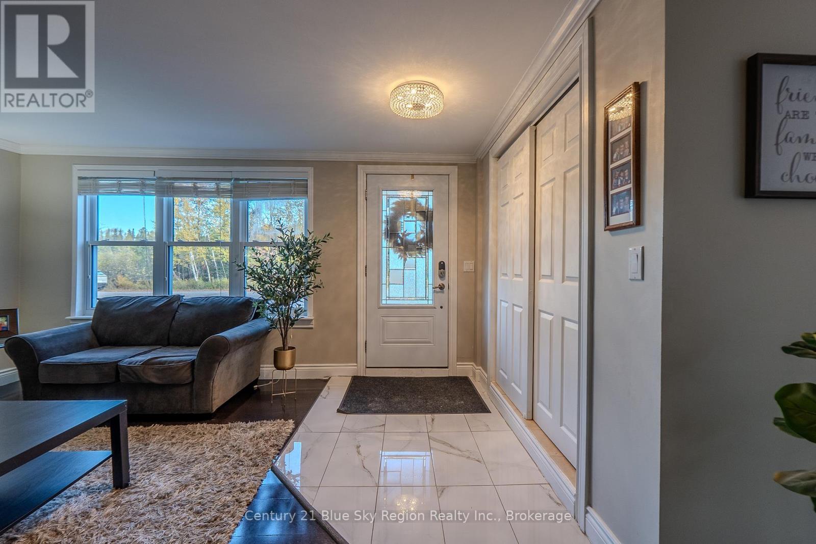 77 Berkley Boulevard, North Bay, Ontario  P1B 8G3 - Photo 3 - X12462291