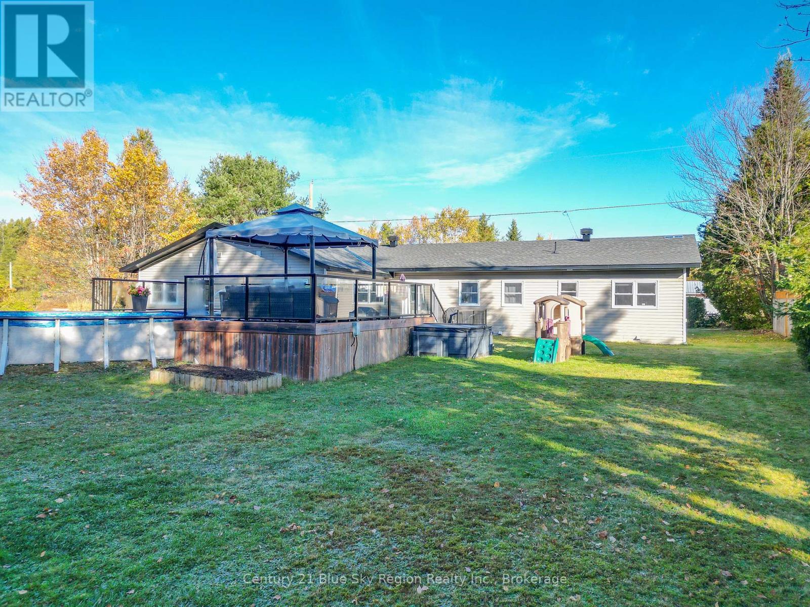 77 Berkley Boulevard, North Bay, Ontario  P1B 8G3 - Photo 36 - X12462291