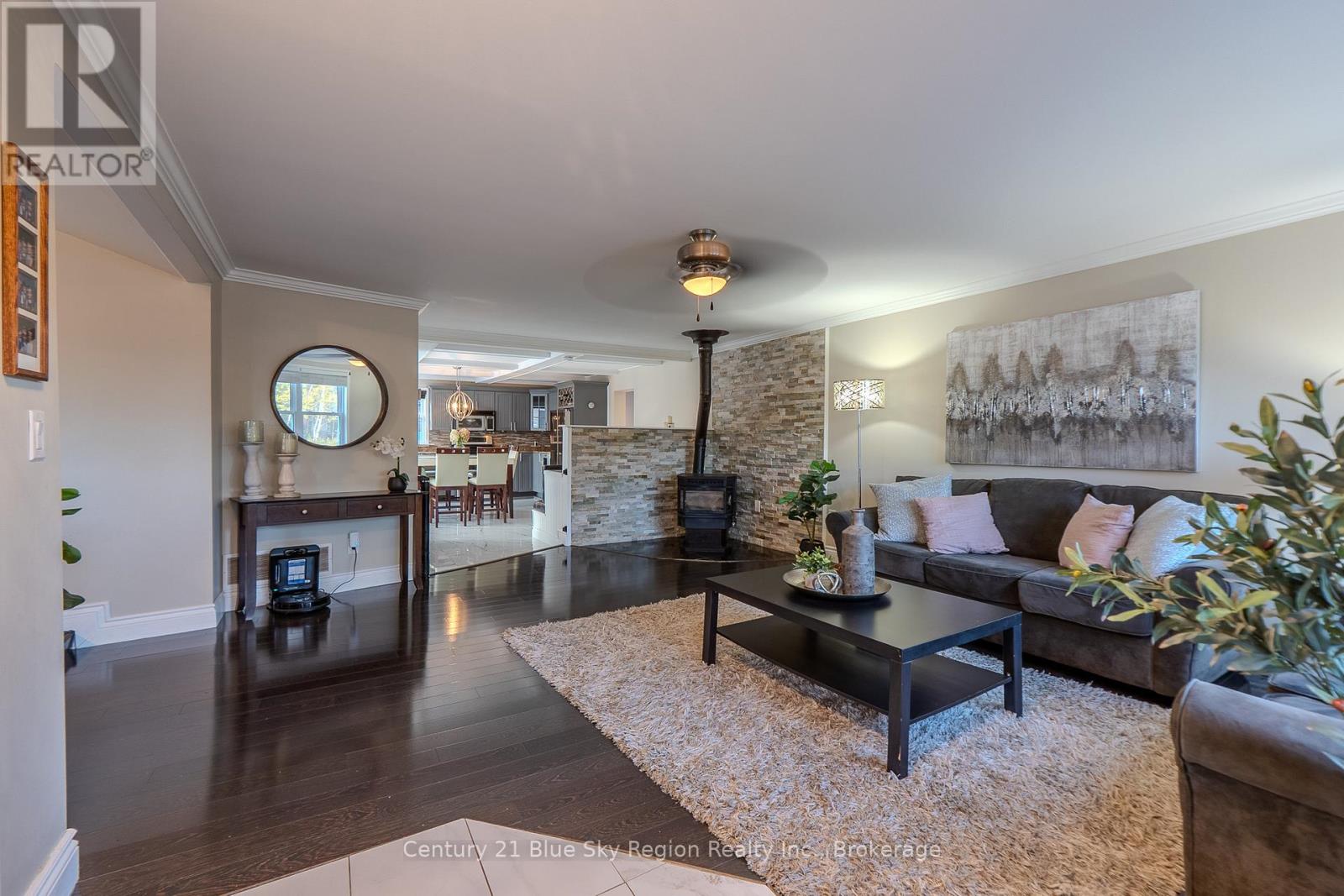 77 Berkley Boulevard, North Bay, Ontario  P1B 8G3 - Photo 5 - X12462291