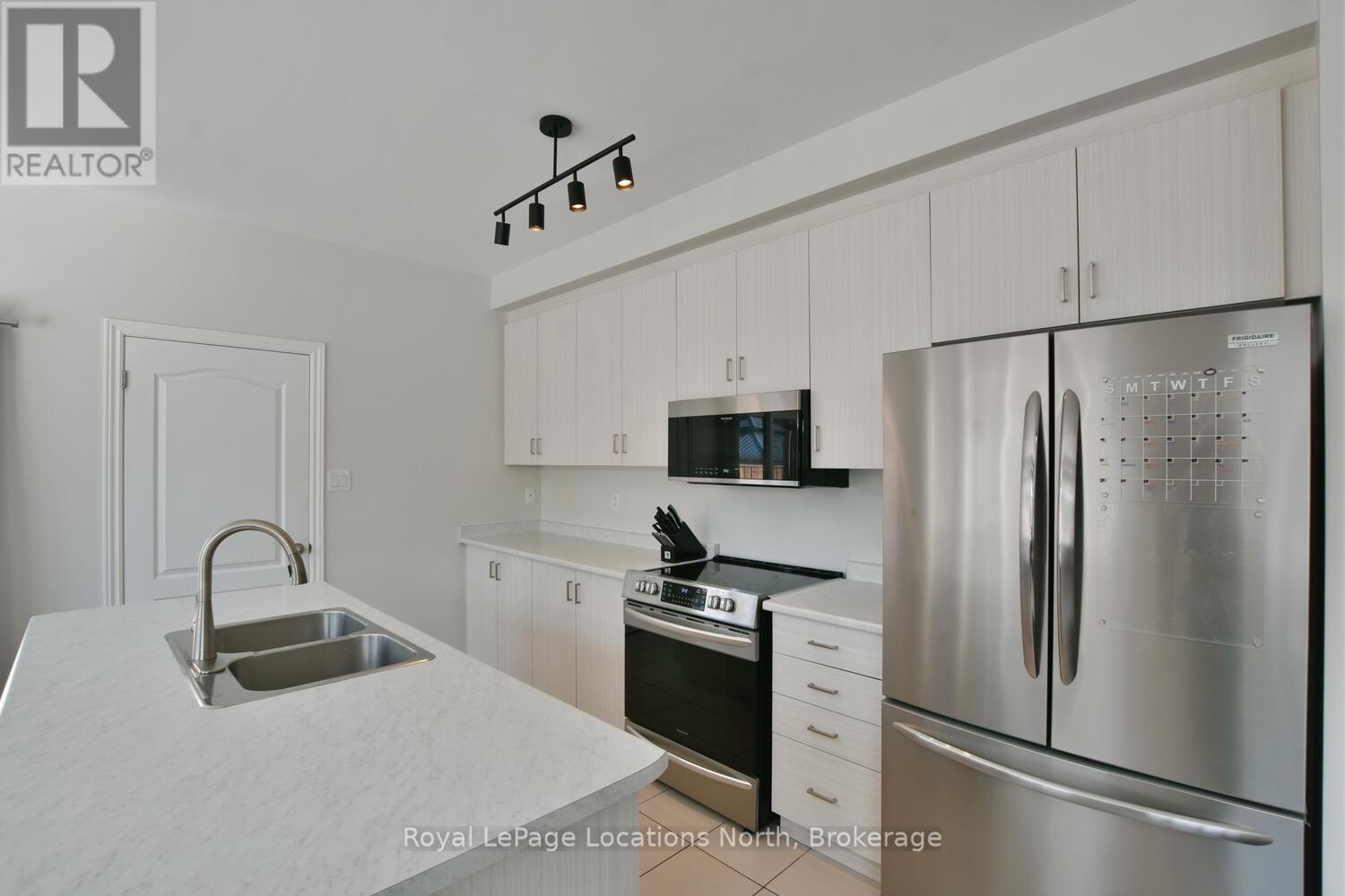 48 Mclean Avenue, Collingwood, Ontario  L9Y 3Z6 - Photo 20 - S12462239
