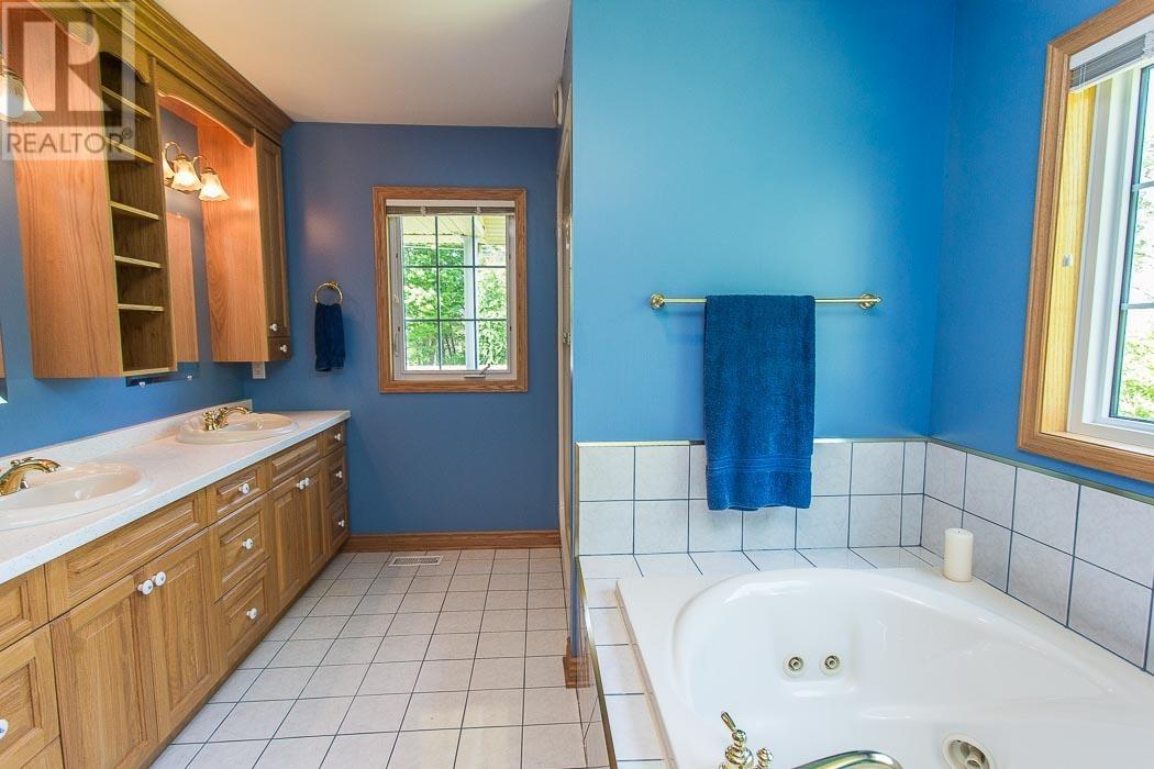 21 Lighthouse Point Dr, Thessalon, Ontario  P0R 1L0 - Photo 18 - SM251674