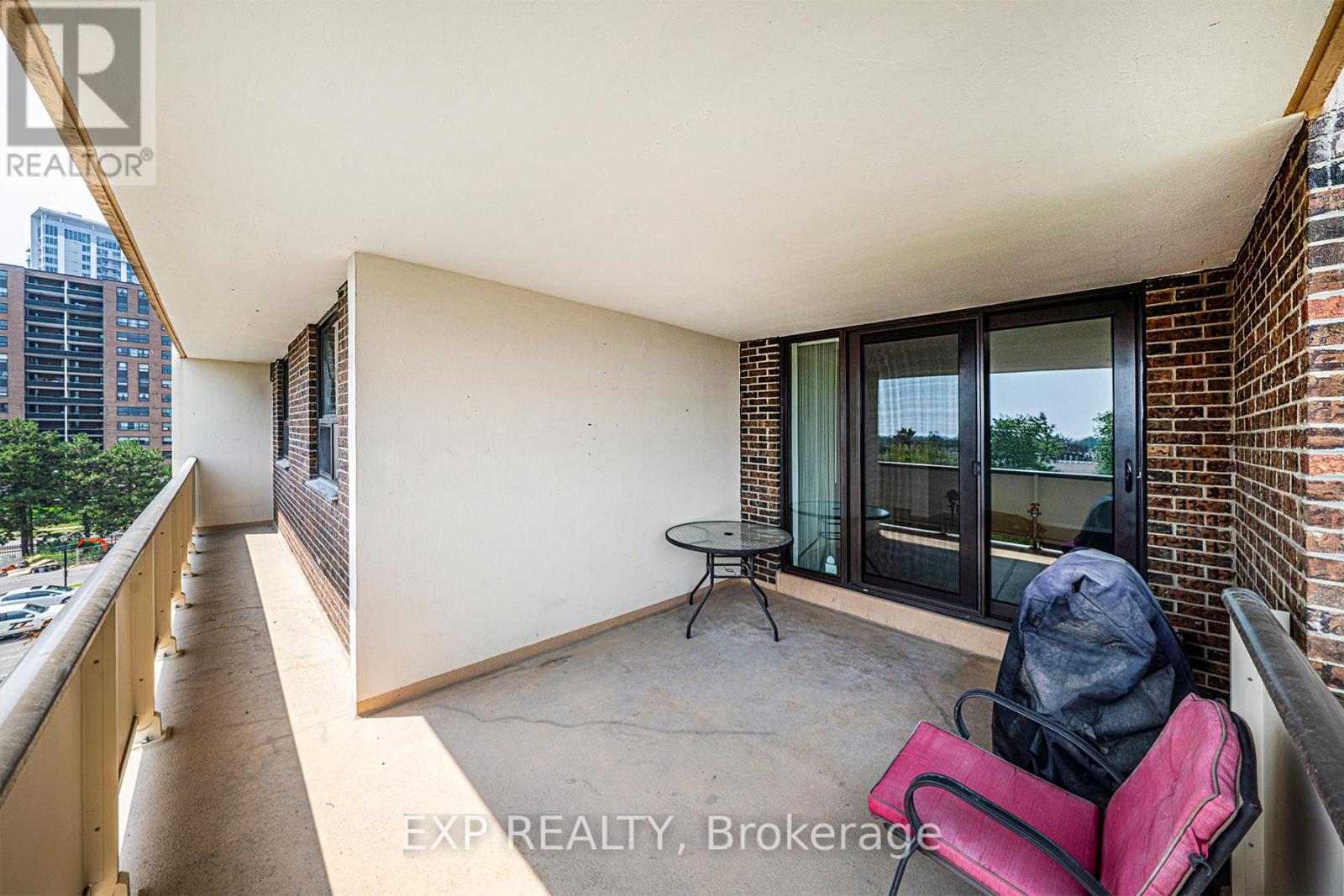 512 - 3 Lisa Street, Brampton, Ontario  L6T 4A2 - Photo 7 - W12462158