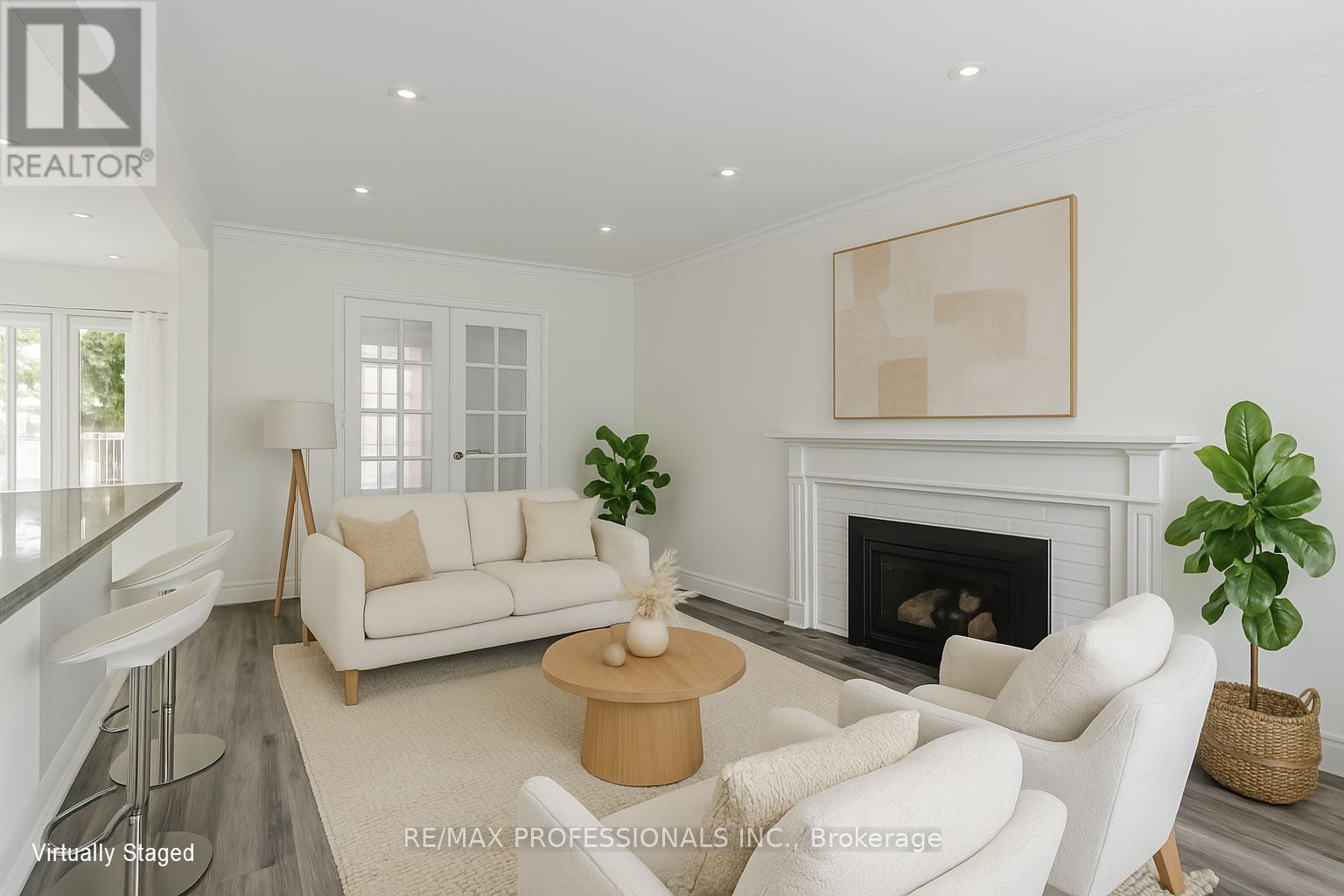 228 The Kingsway, Toronto, Ontario  M9A 3T5 - Photo 13 - W12462161