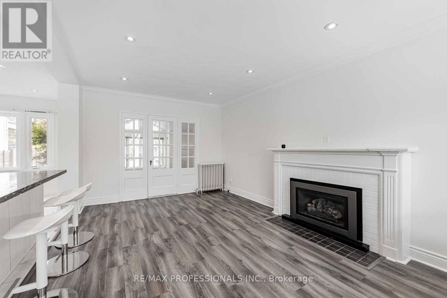 228 The Kingsway, Toronto, Ontario  M9A 3T5 - Photo 14 - W12462161