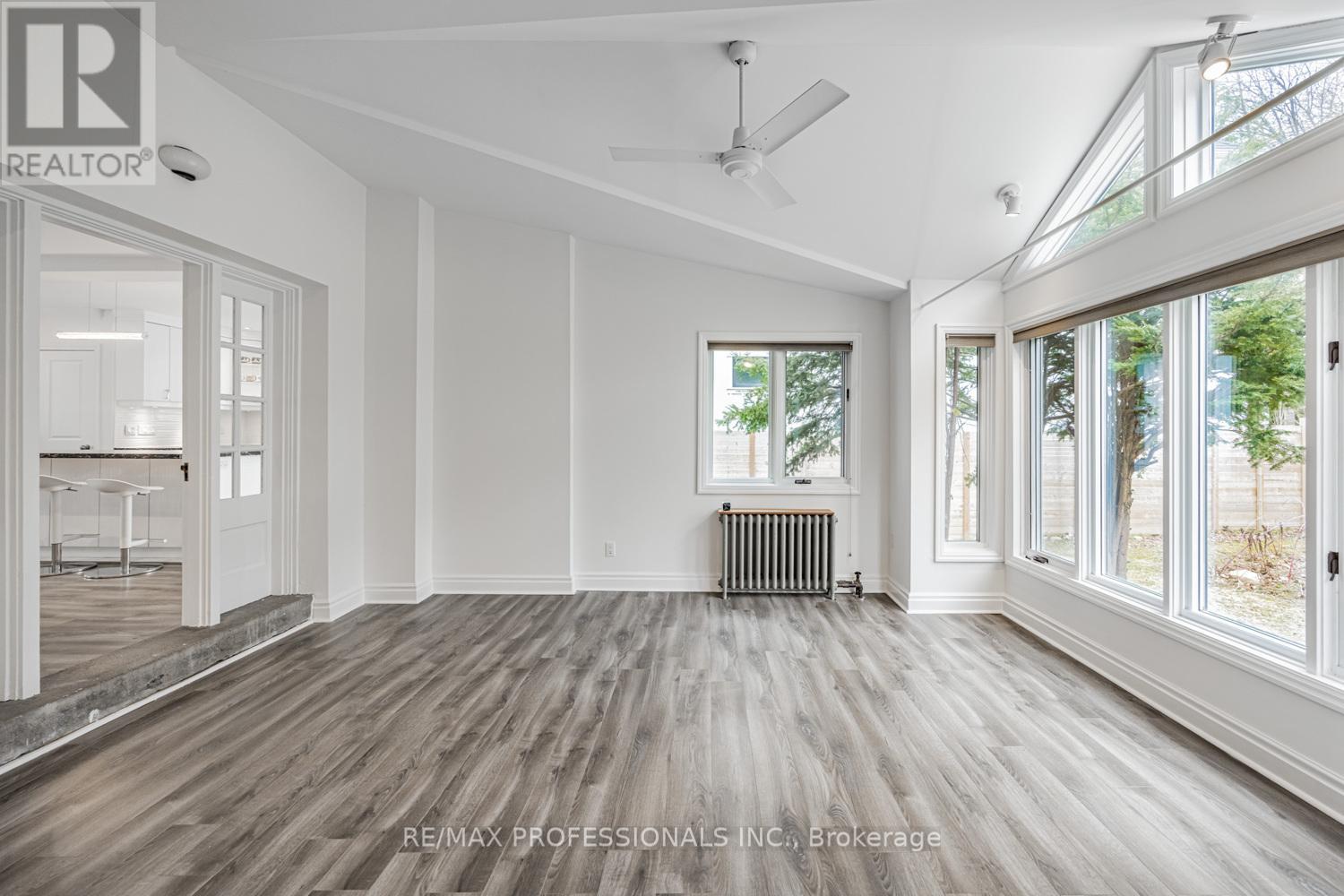 228 The Kingsway, Toronto, Ontario  M9A 3T5 - Photo 19 - W12462161