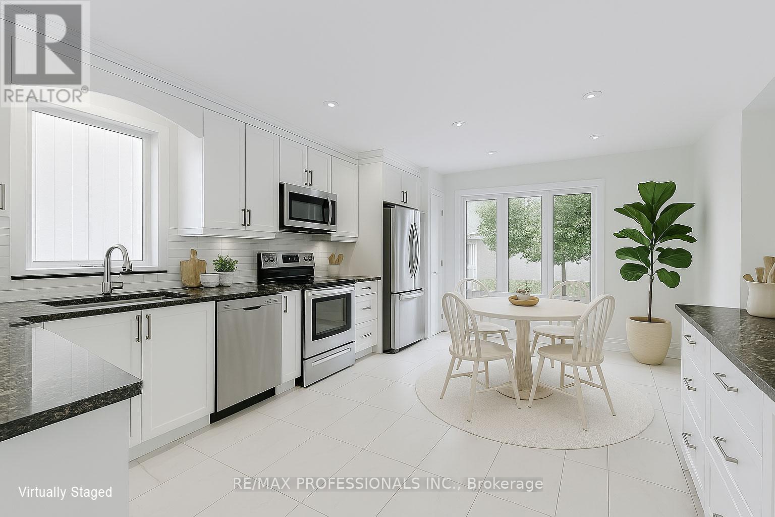 228 The Kingsway, Toronto, Ontario  M9A 3T5 - Photo 6 - W12462161