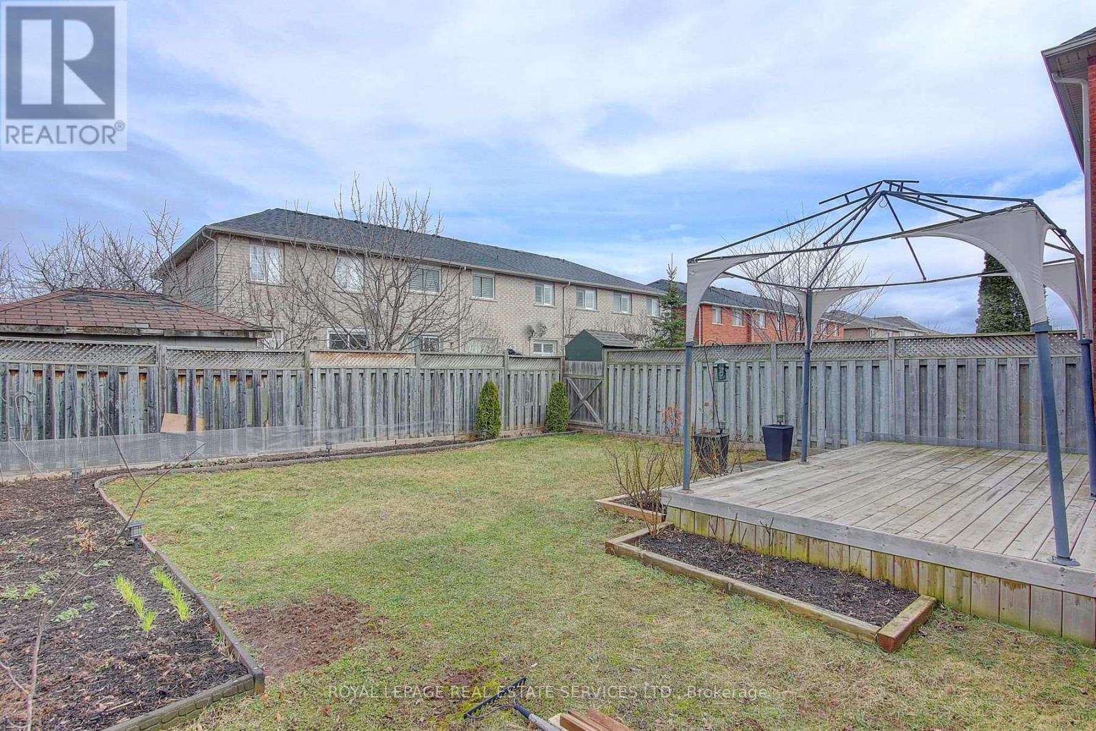 1498 Pinecliff Road, Oakville, Ontario  L6M 4A8 - Photo 4 - W12462178