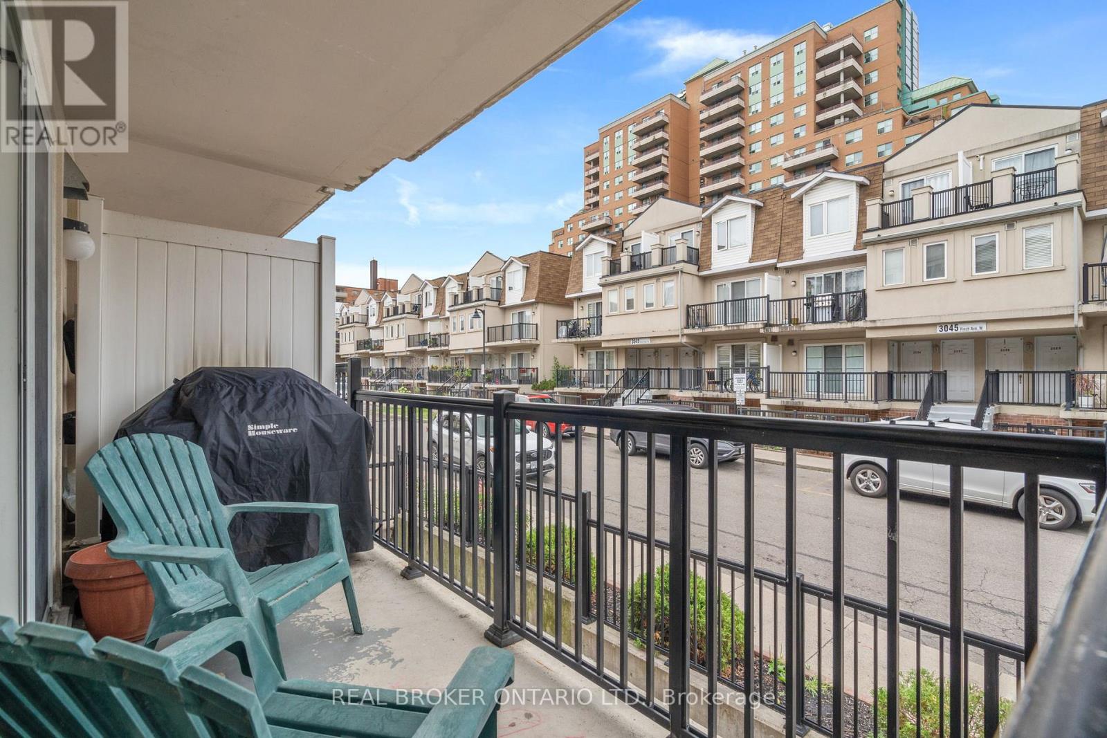 2066 - 3047 Finch Avenue W, Toronto, Ontario  M9M 0A5 - Photo 4 - W12462188