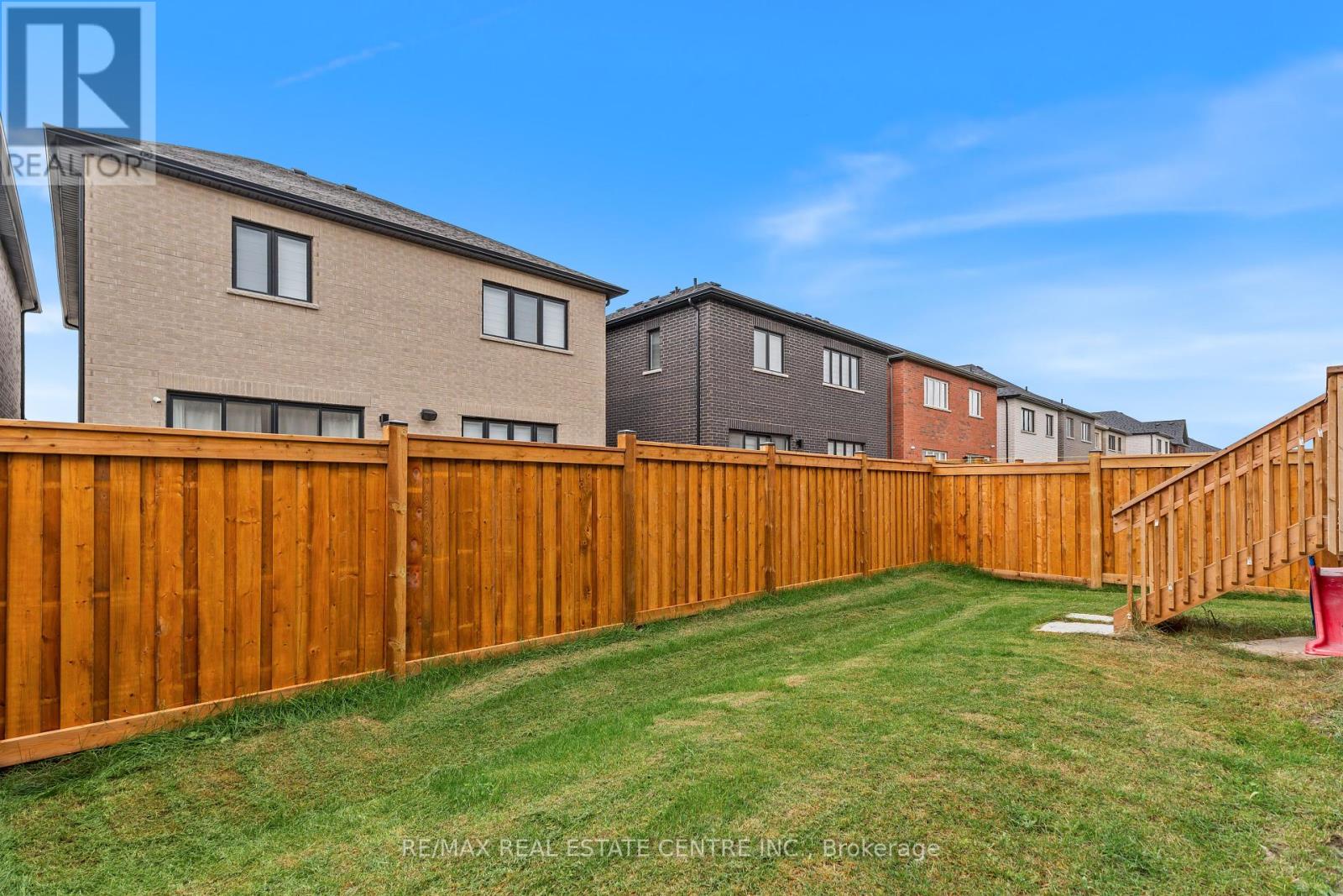 8 Vincena Road, Caledon, Ontario  L7C 4M5 - Photo 31 - W12462190