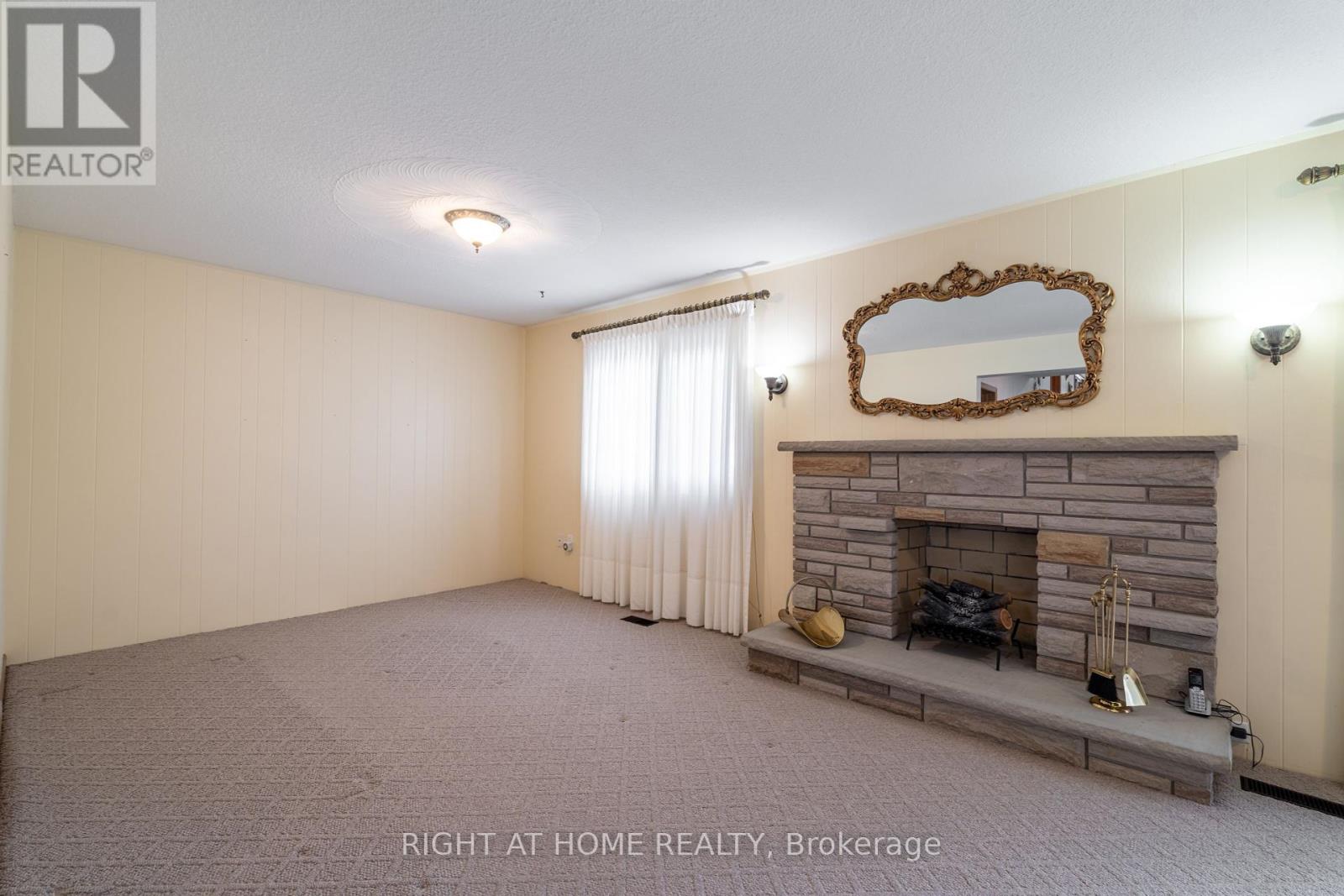 1012 Castlefield Avenue, Toronto, Ontario  M6B 1E3 - Photo 21 - W12462191