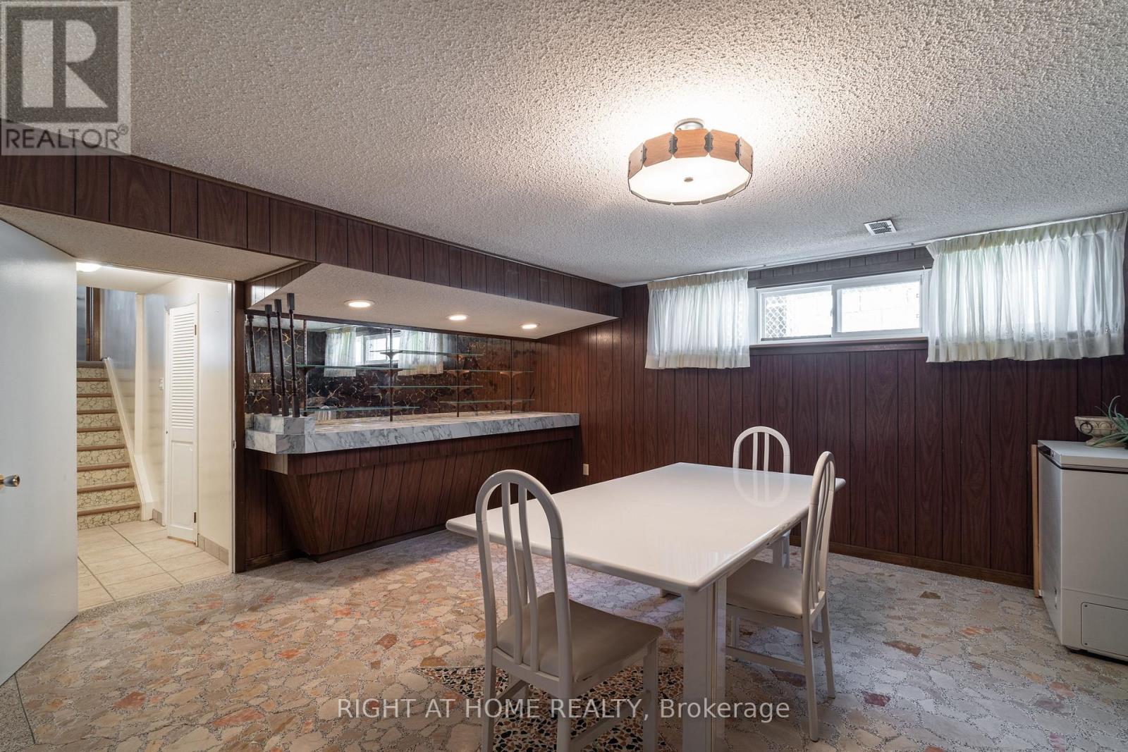 1012 Castlefield Avenue, Toronto, Ontario  M6B 1E3 - Photo 32 - W12462191