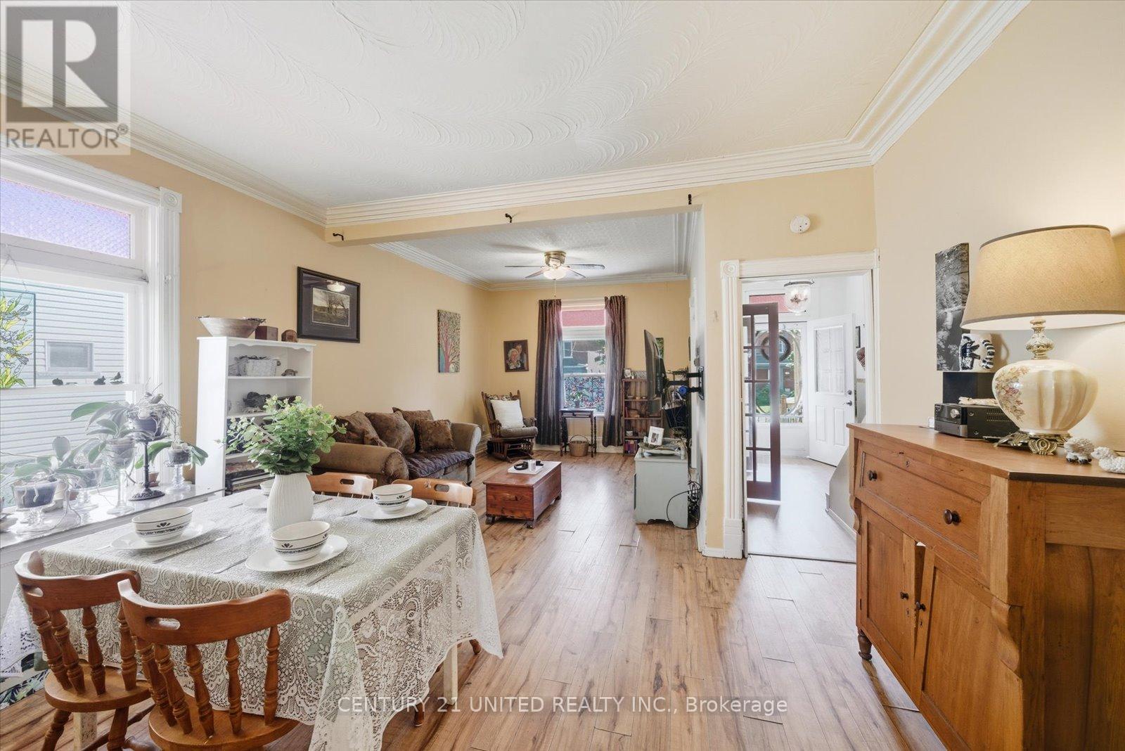 536 Bolivar Street, Peterborough, Ontario  K9J 4R8 - Photo 11 - X12462240