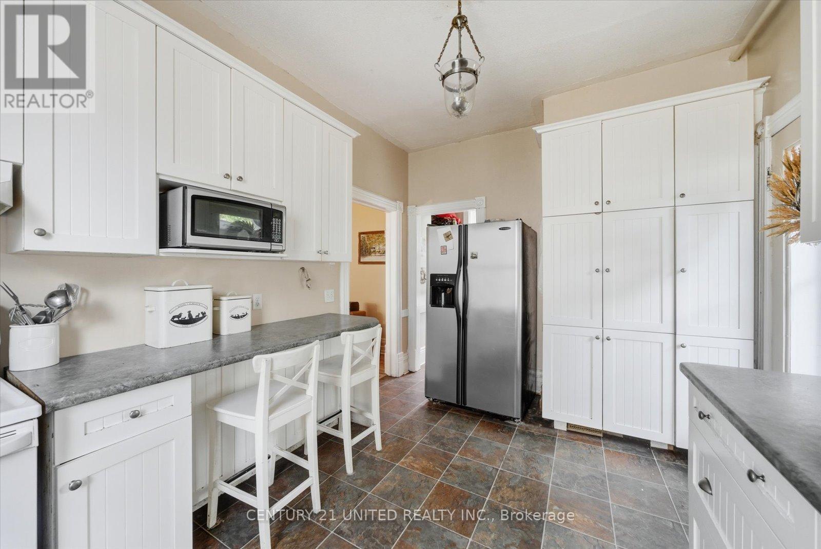 536 Bolivar Street, Peterborough, Ontario  K9J 4R8 - Photo 16 - X12462240