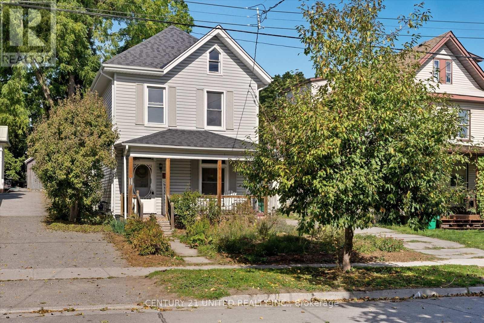 536 Bolivar Street, Peterborough, Ontario  K9J 4R8 - Photo 2 - X12462240