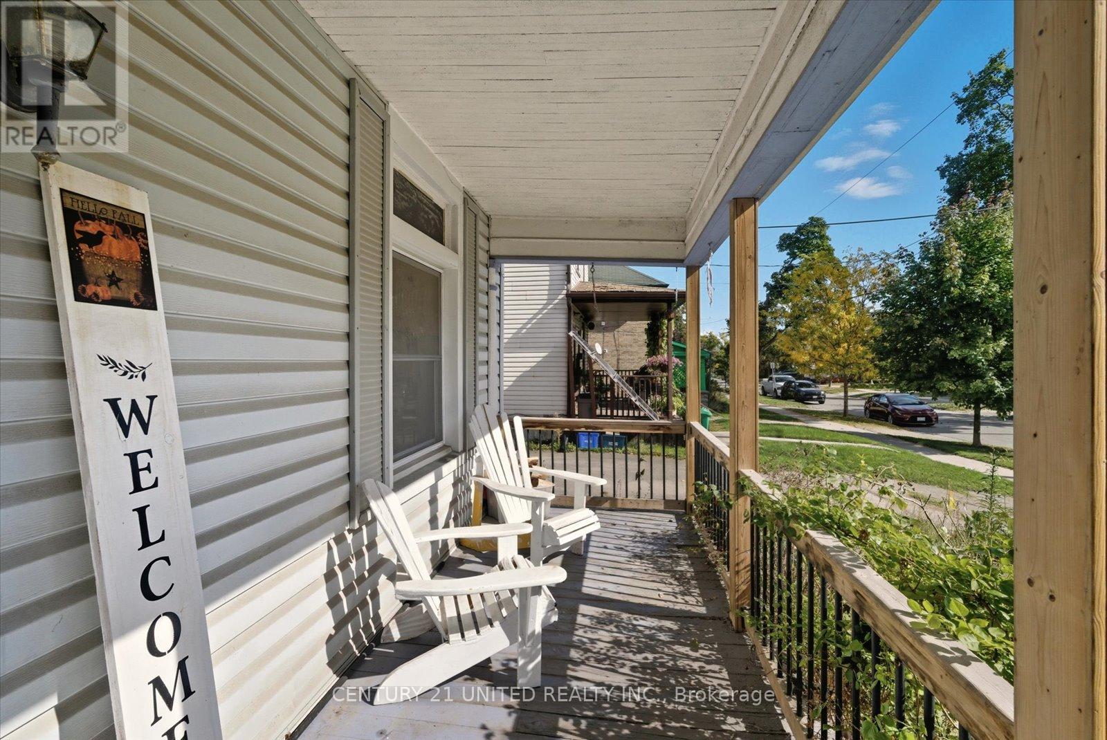 536 Bolivar Street, Peterborough, Ontario  K9J 4R8 - Photo 3 - X12462240