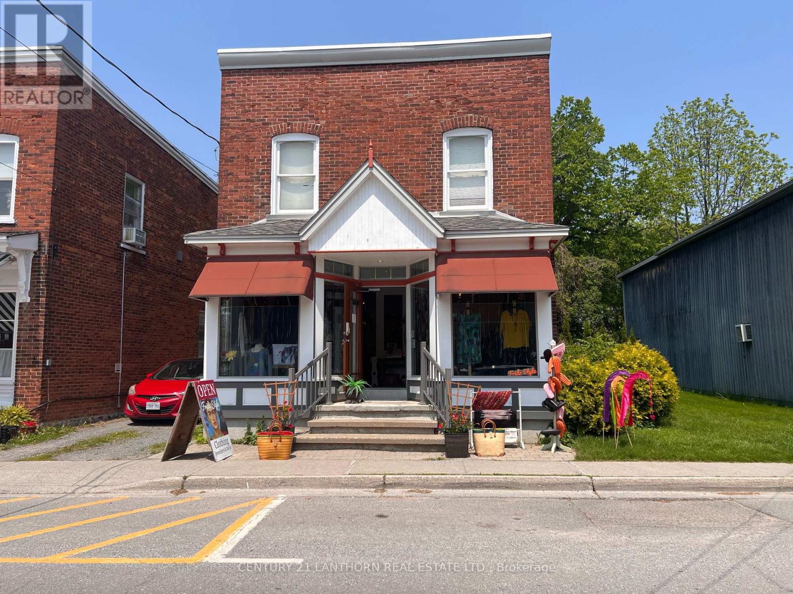 282 Bloomfield Main Street, Prince Edward County, Ontario  K0K 1G0 - Photo 1 - X12462275