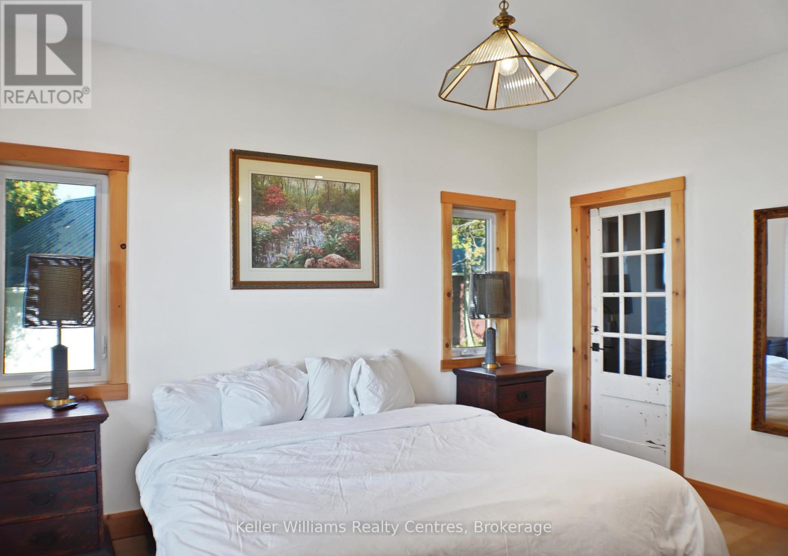 315 Shoreline Avenue, South Bruce Peninsula, Ontario  N0H 2T0 - Photo 19 - X12462213
