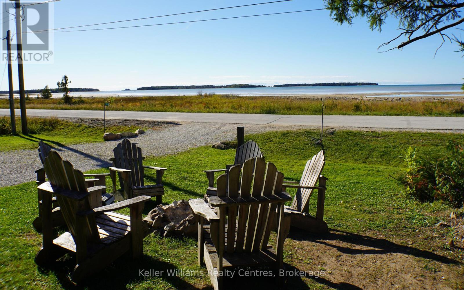 315 Shoreline Avenue, South Bruce Peninsula, Ontario  N0H 2T0 - Photo 39 - X12462213