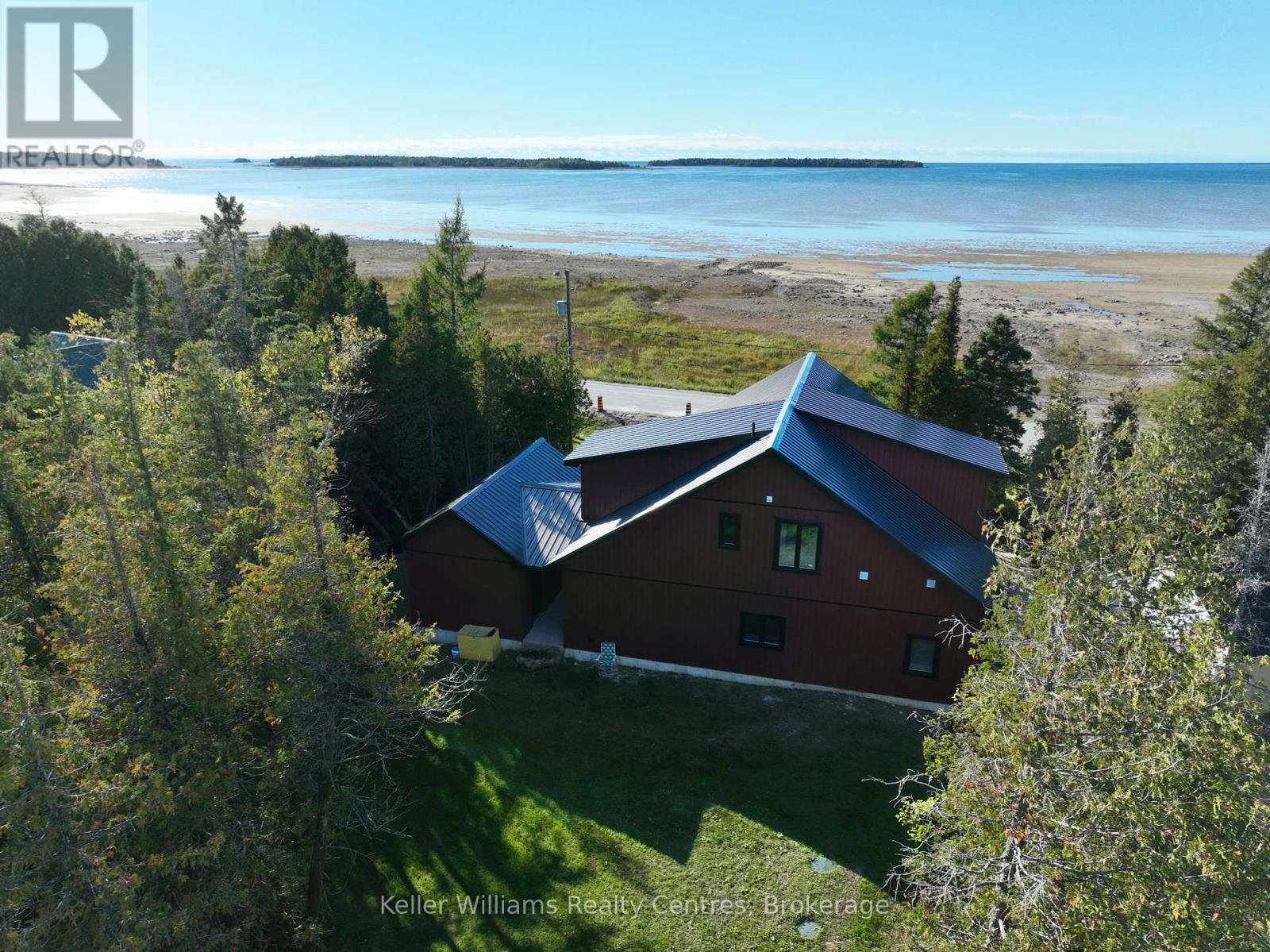 315 Shoreline Avenue, South Bruce Peninsula, Ontario  N0H 2T0 - Photo 40 - X12462213
