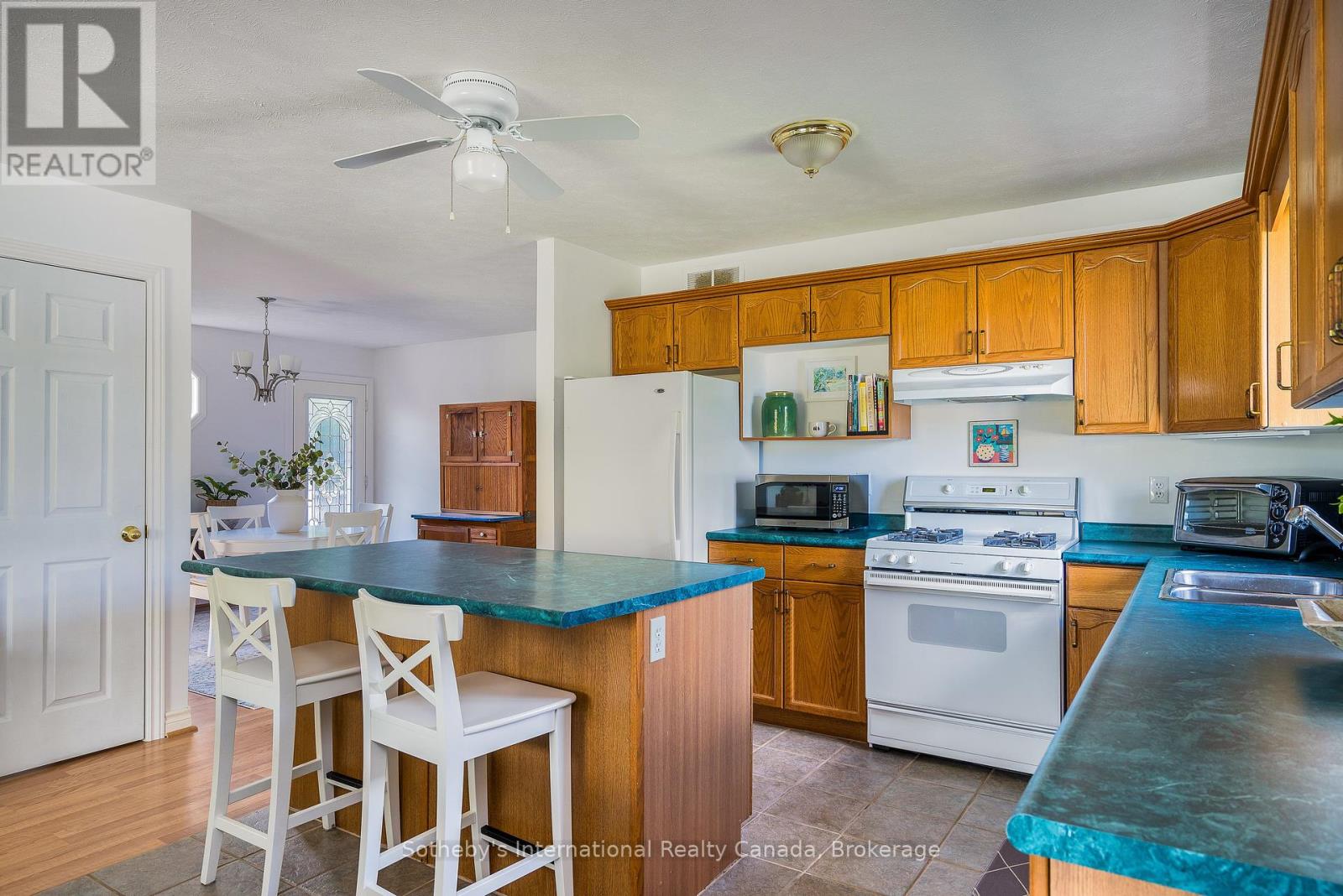 26 Country Crescent, Meaford, Ontario  N4L 1L7 - Photo 10 - X12462227