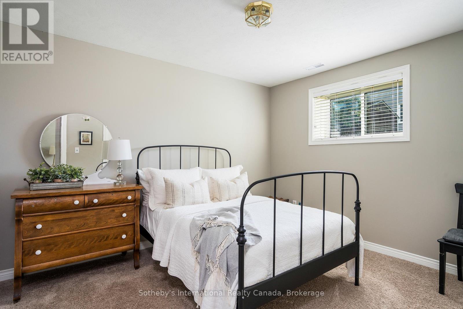 26 Country Crescent, Meaford, Ontario  N4L 1L7 - Photo 30 - X12462227