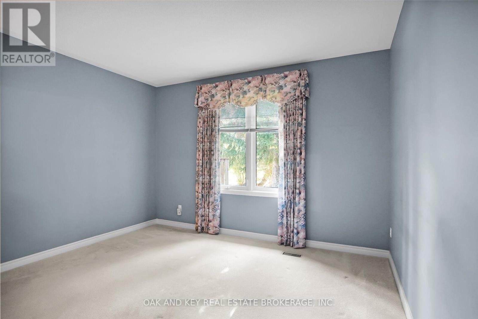 38 Quinella Place, London South, Ontario  N6K 4H2 - Photo 35 - X12462214