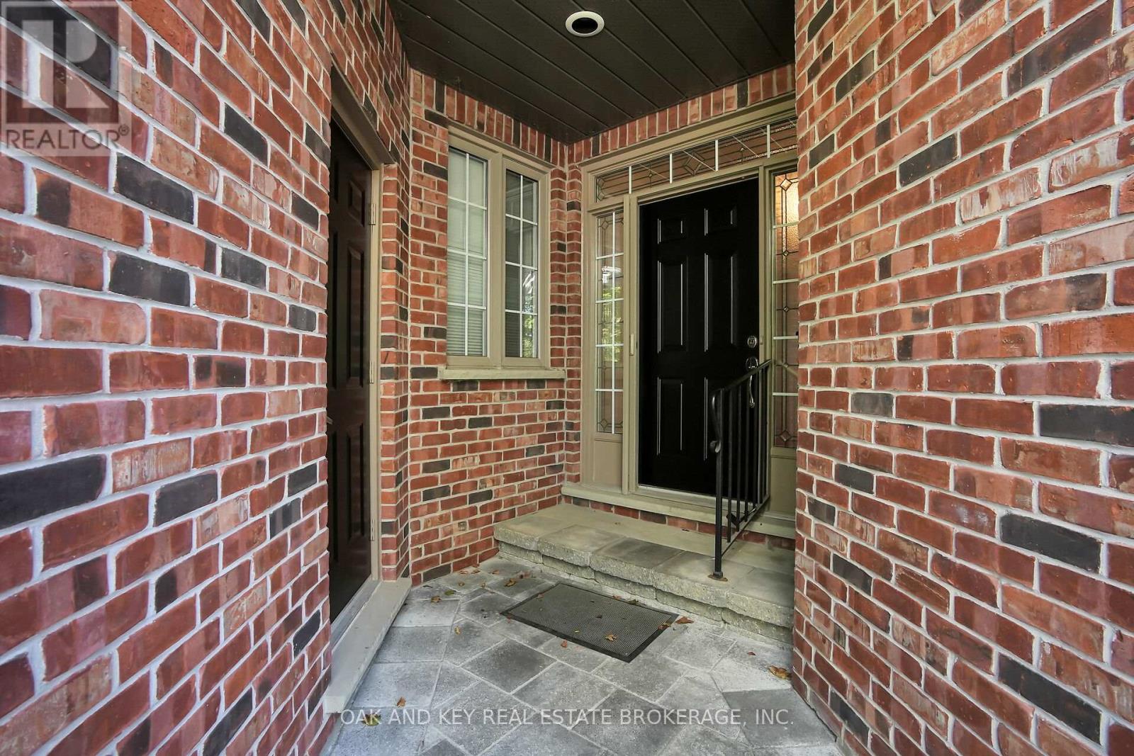 38 Quinella Place, London South, Ontario  N6K 4H2 - Photo 4 - X12462214